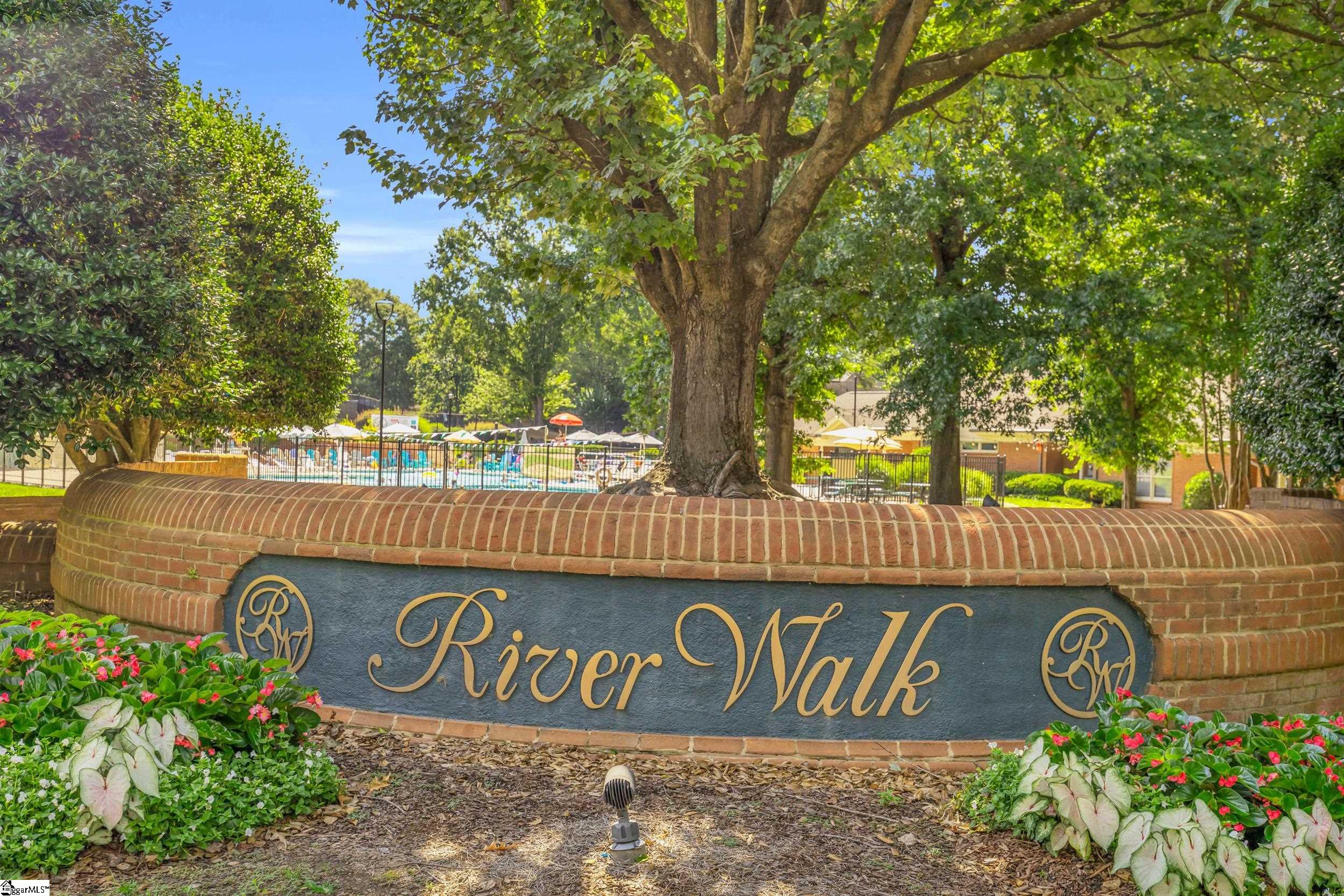 103 Silver Fox Trail