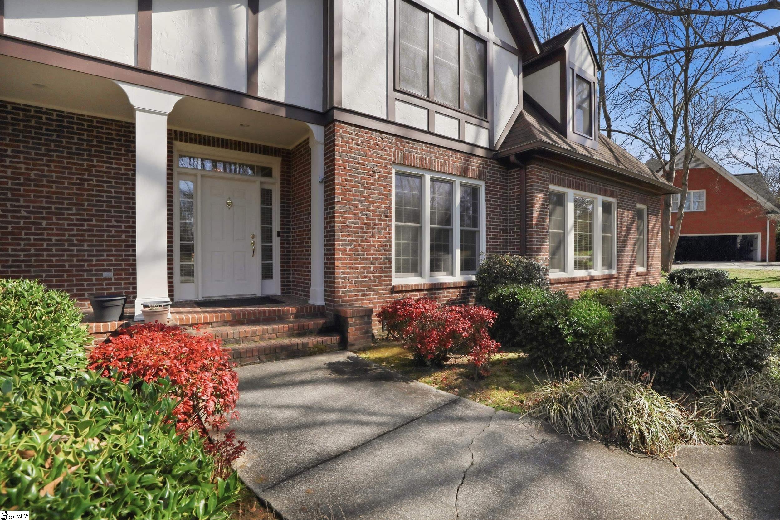 103 Silver Fox Trail