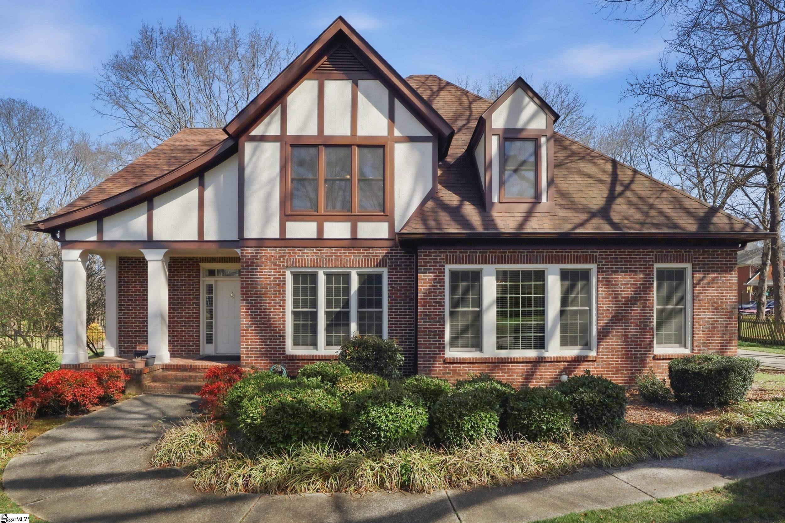 103 Silver Fox Trail