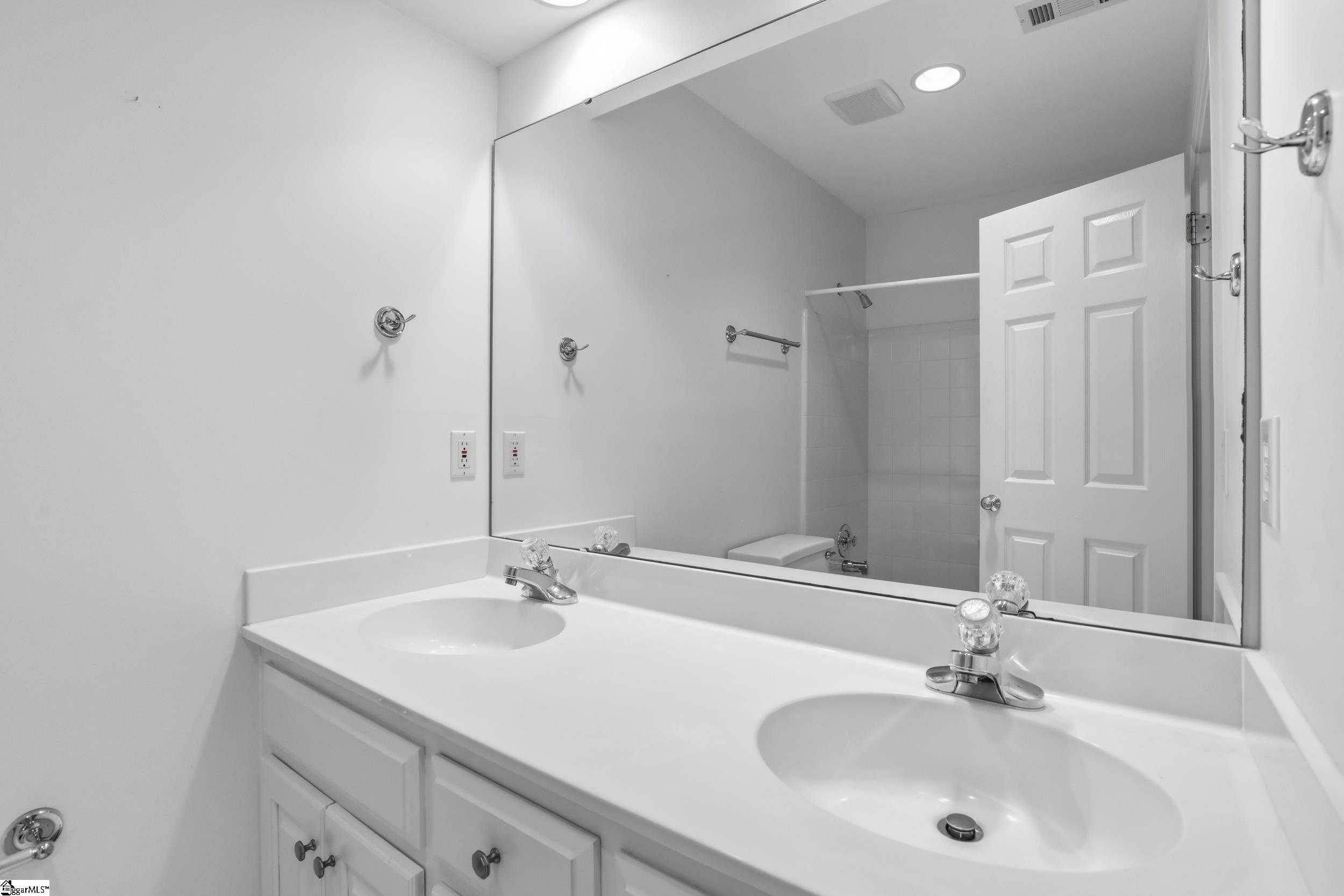 103 Silver Fox Trail