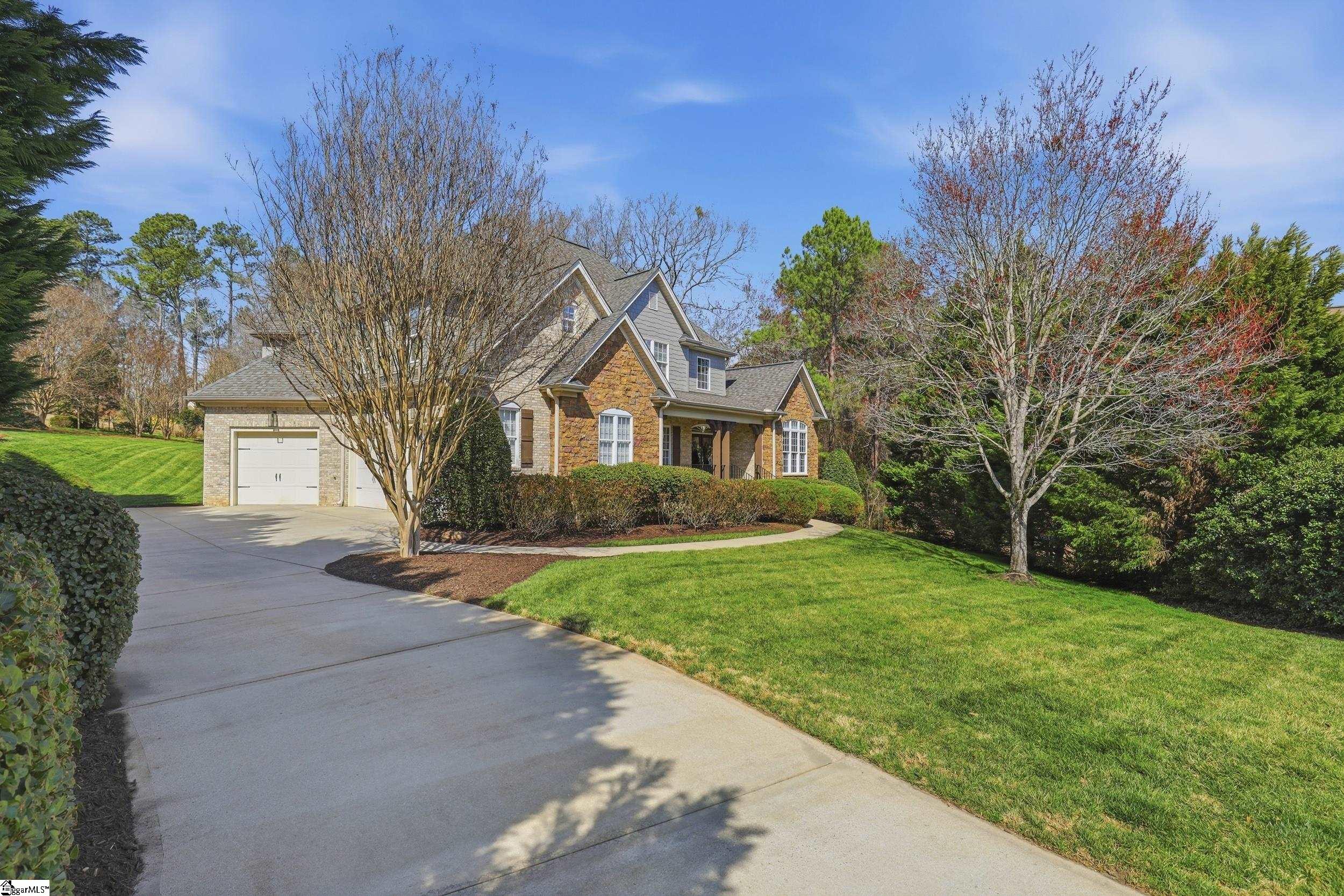 207 Griffith Hill Way