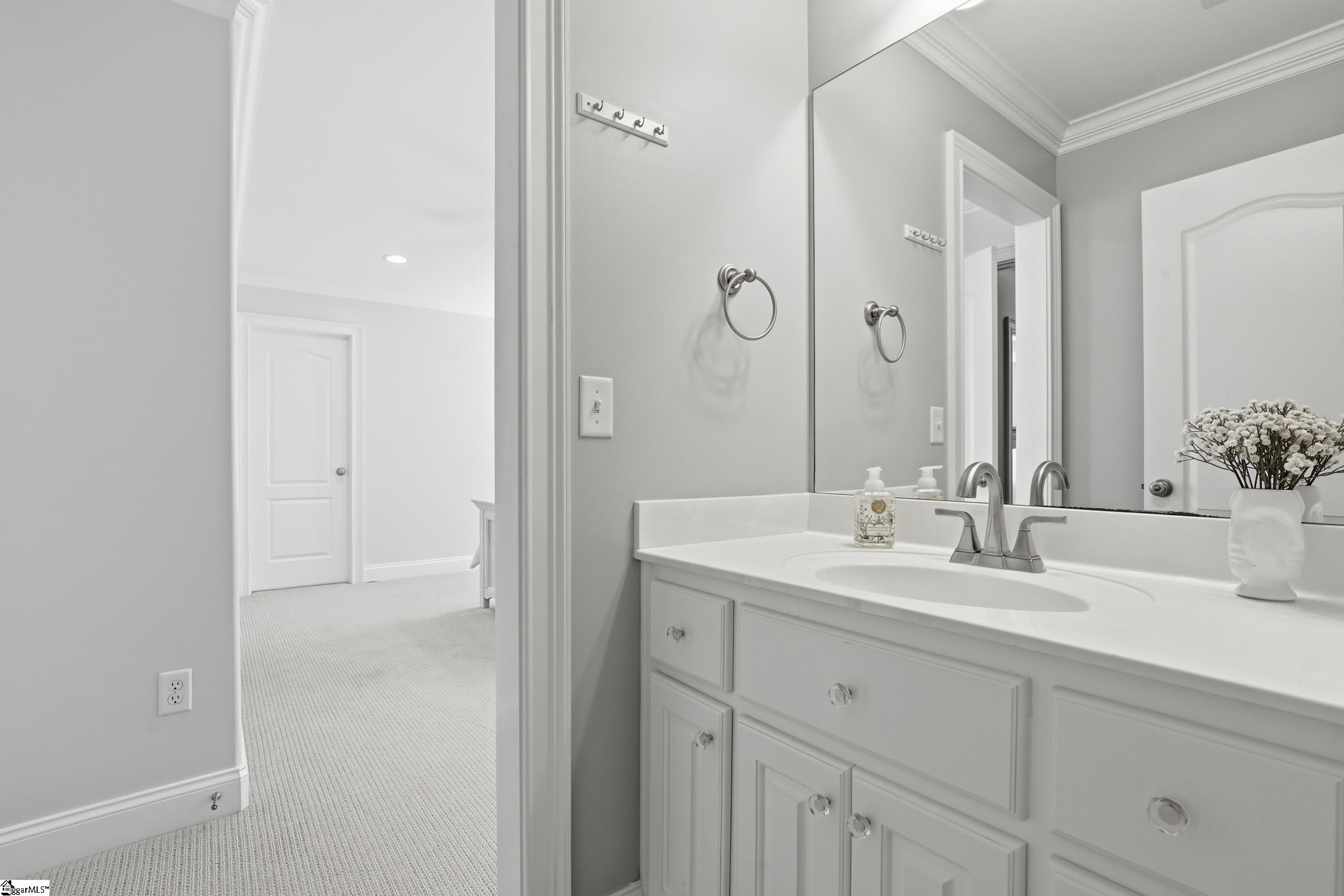 207 Griffith Hill Way