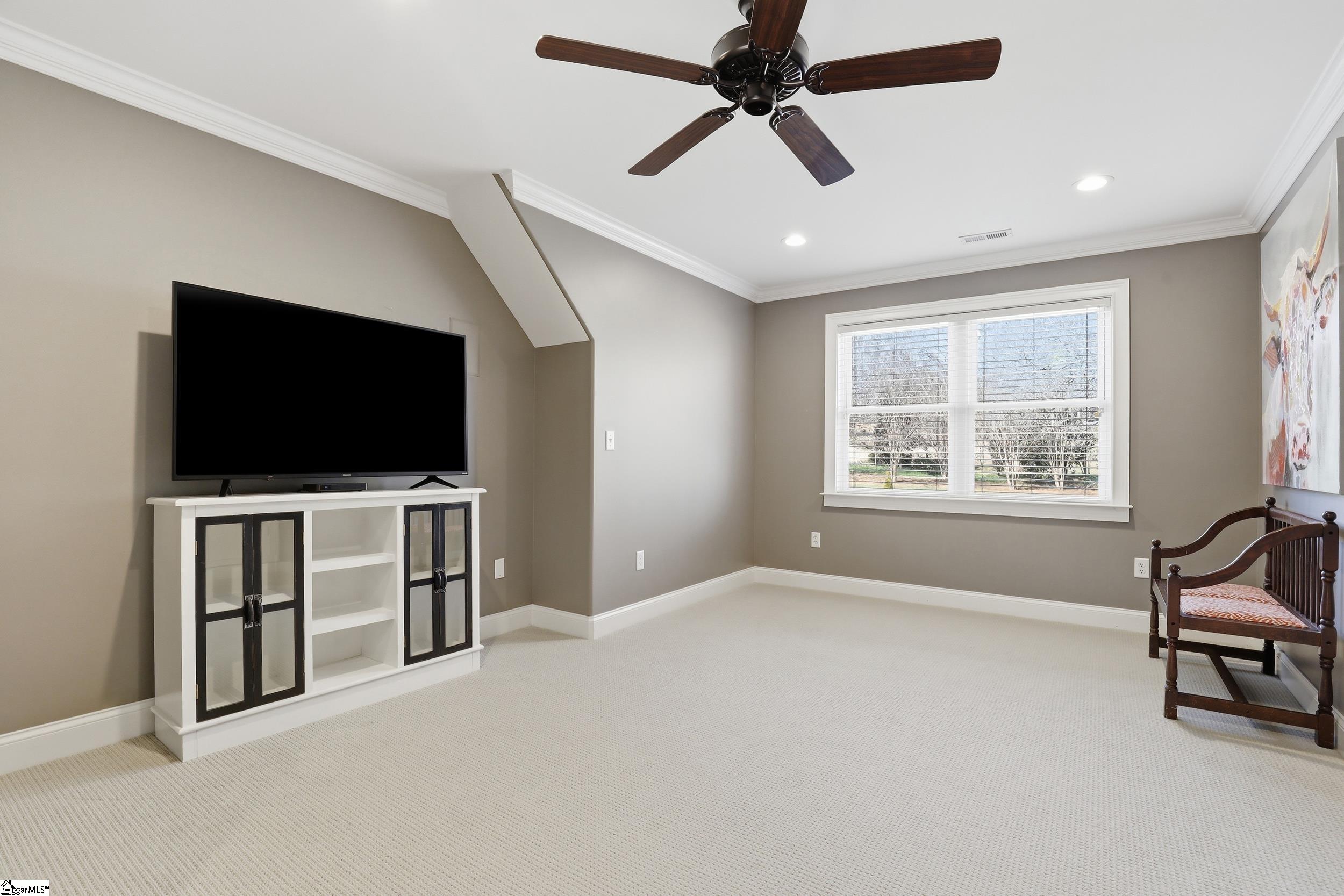 207 Griffith Hill Way