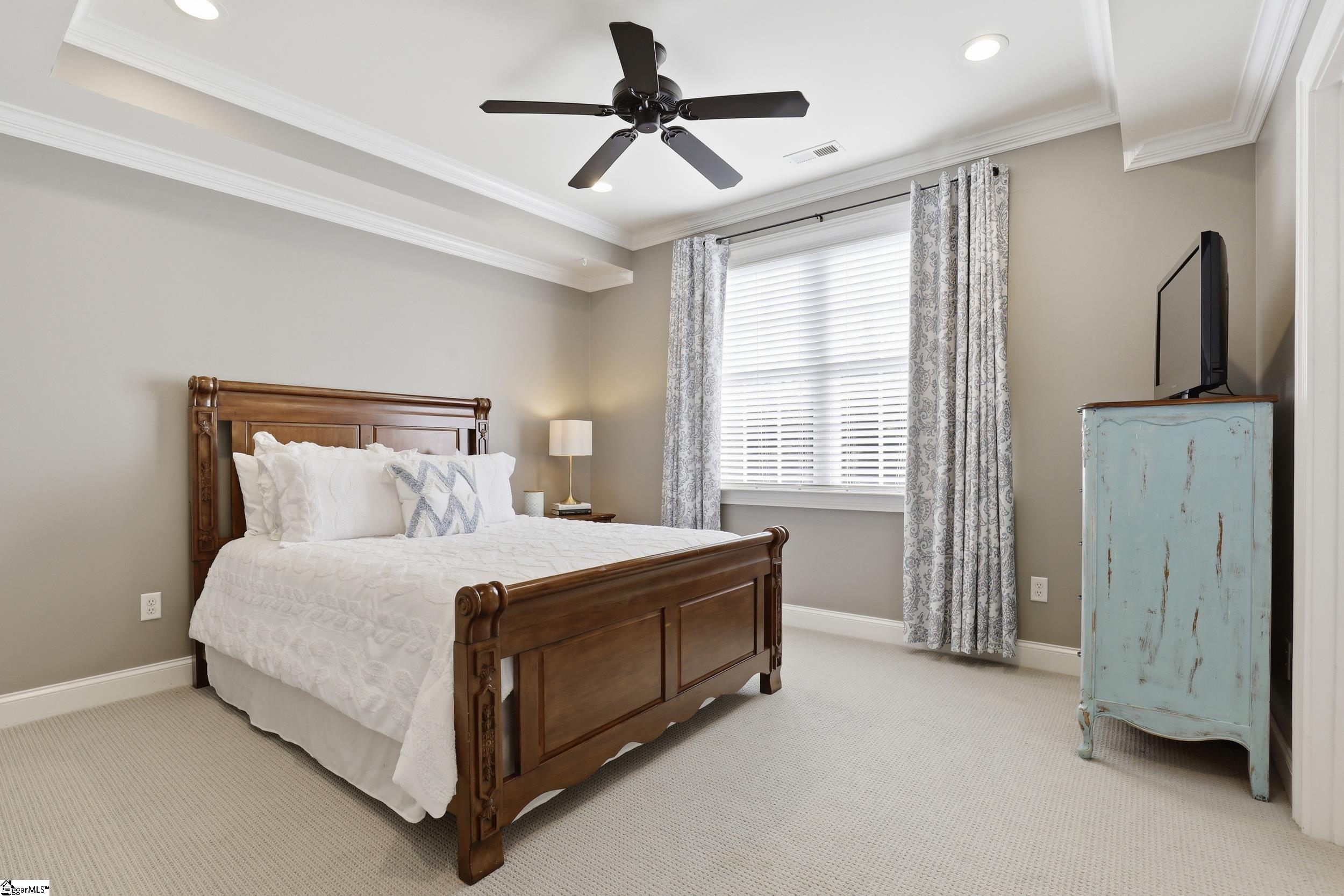 207 Griffith Hill Way