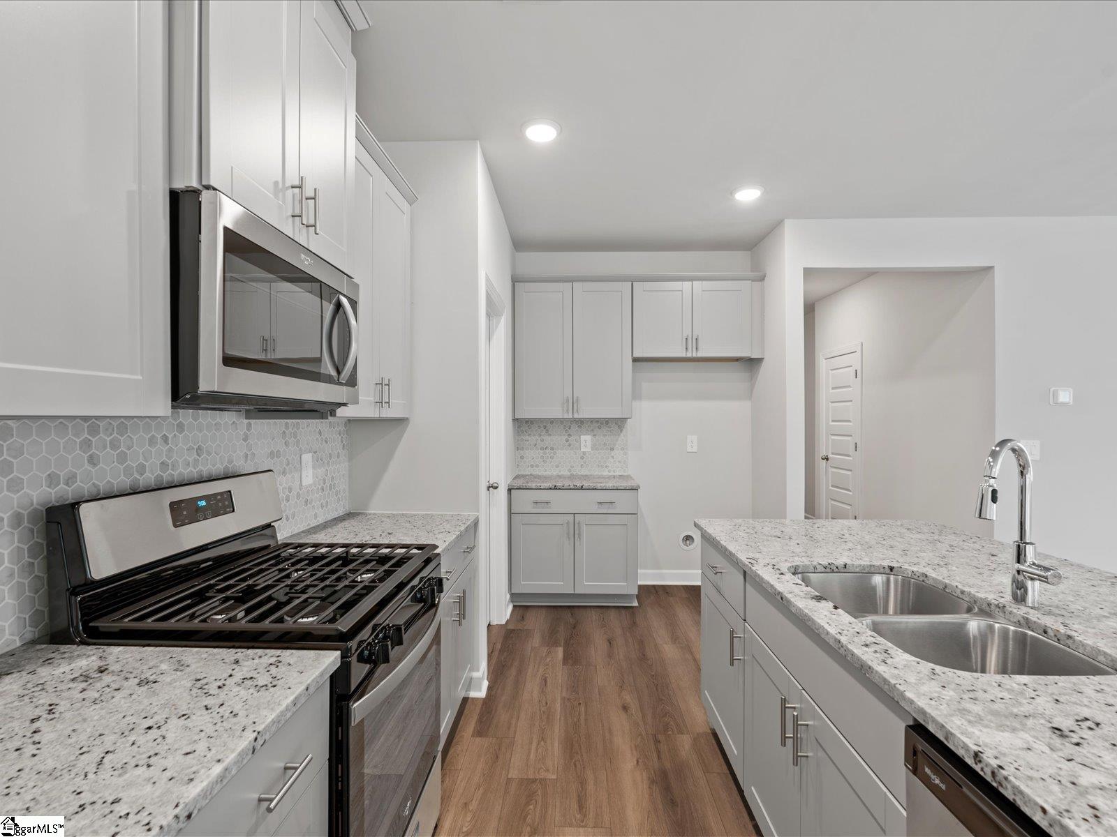 207 Merriweather Way