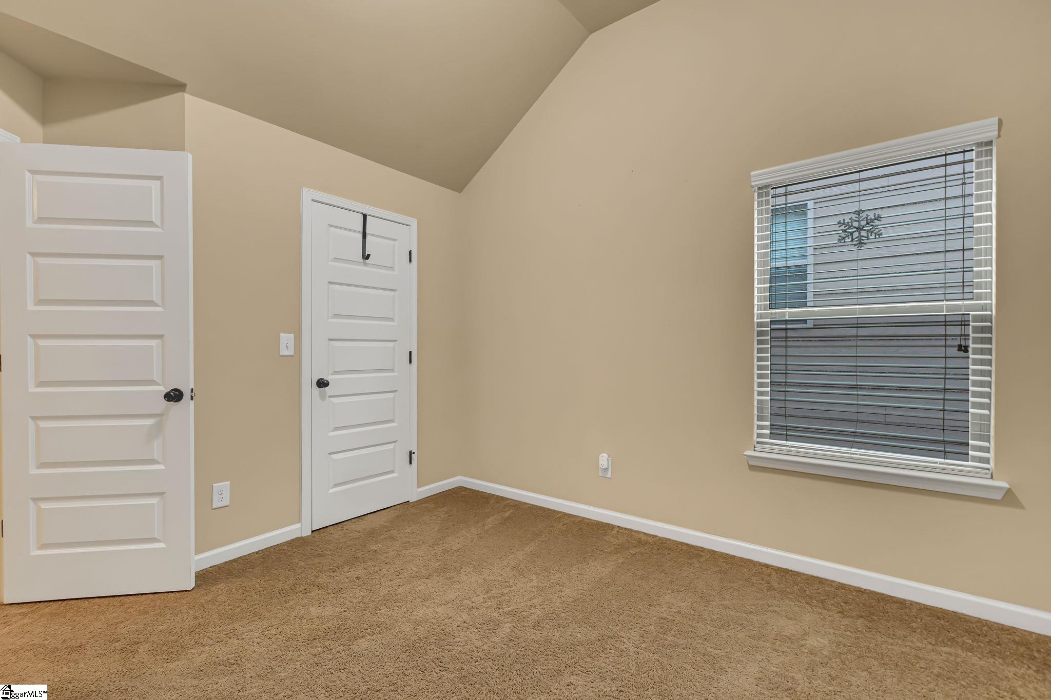 14 River Valley Lane