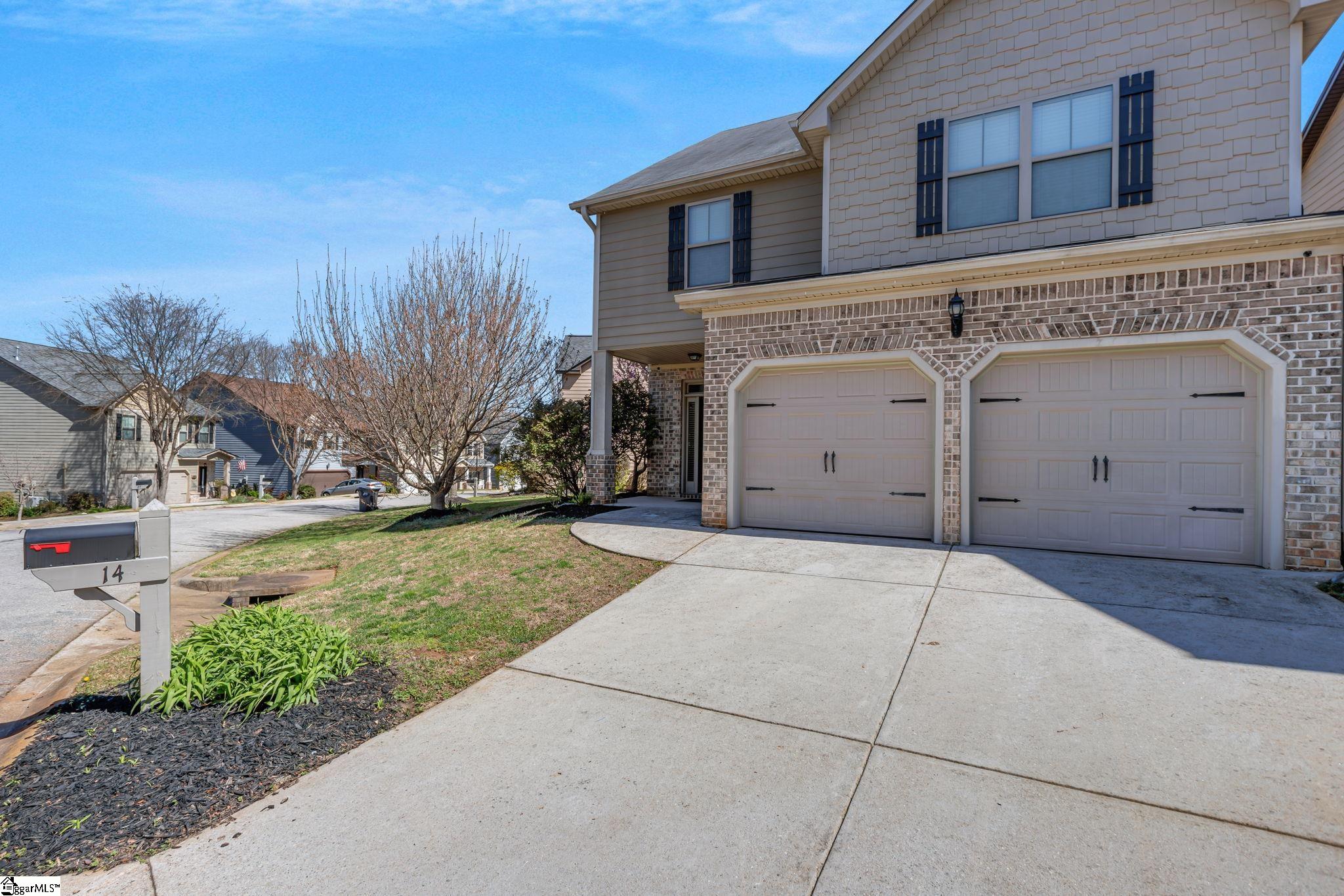 14 River Valley Lane