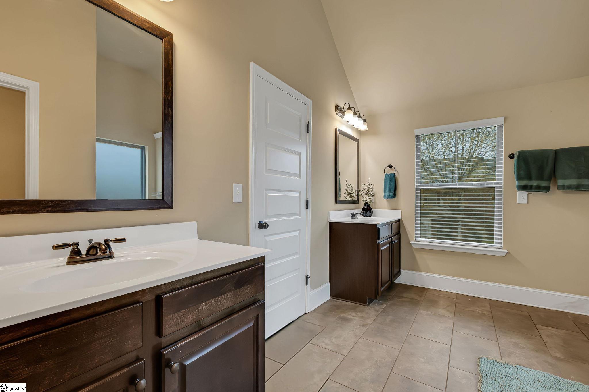 14 River Valley Lane