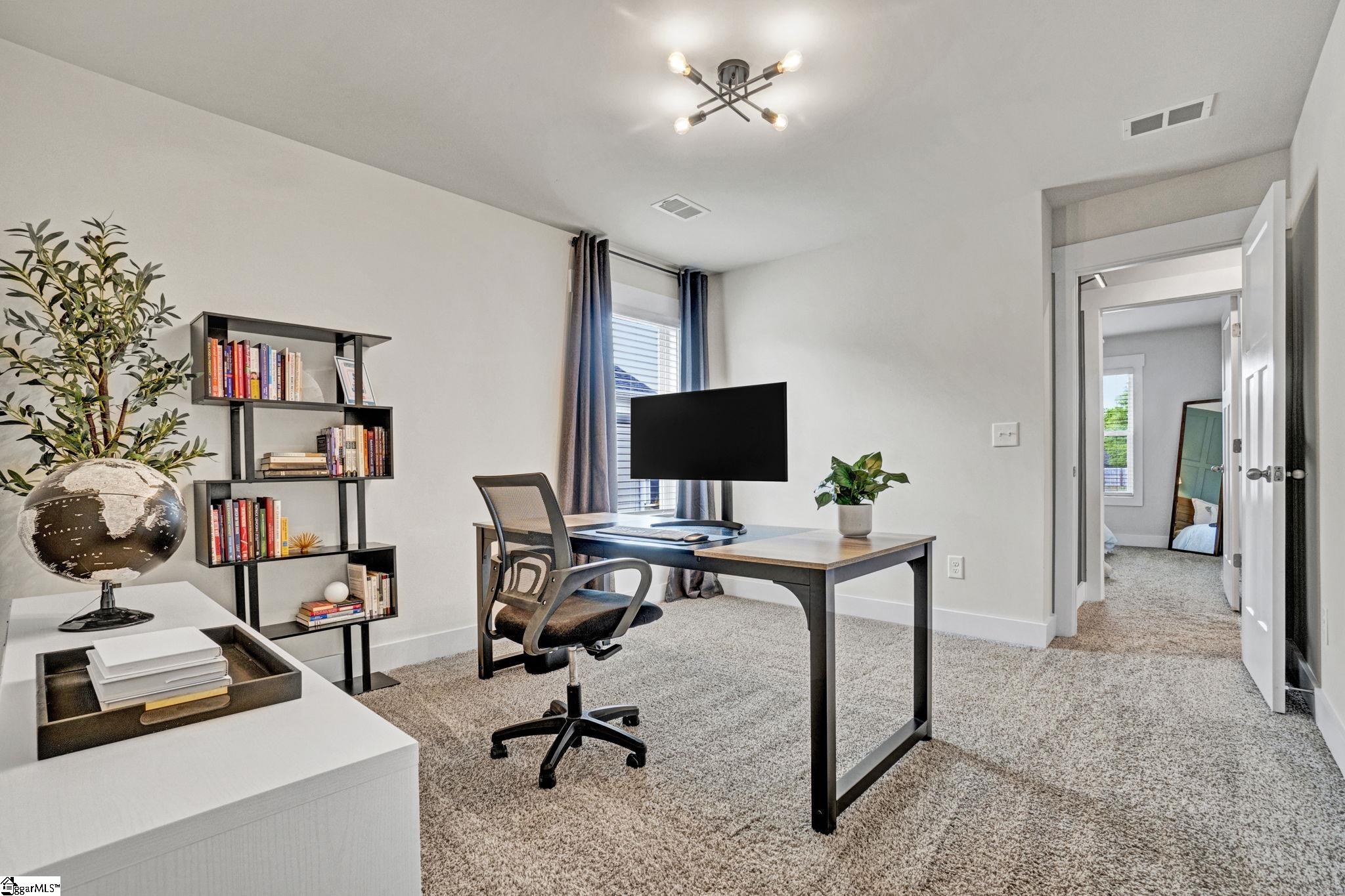 404 Roderick Lane
