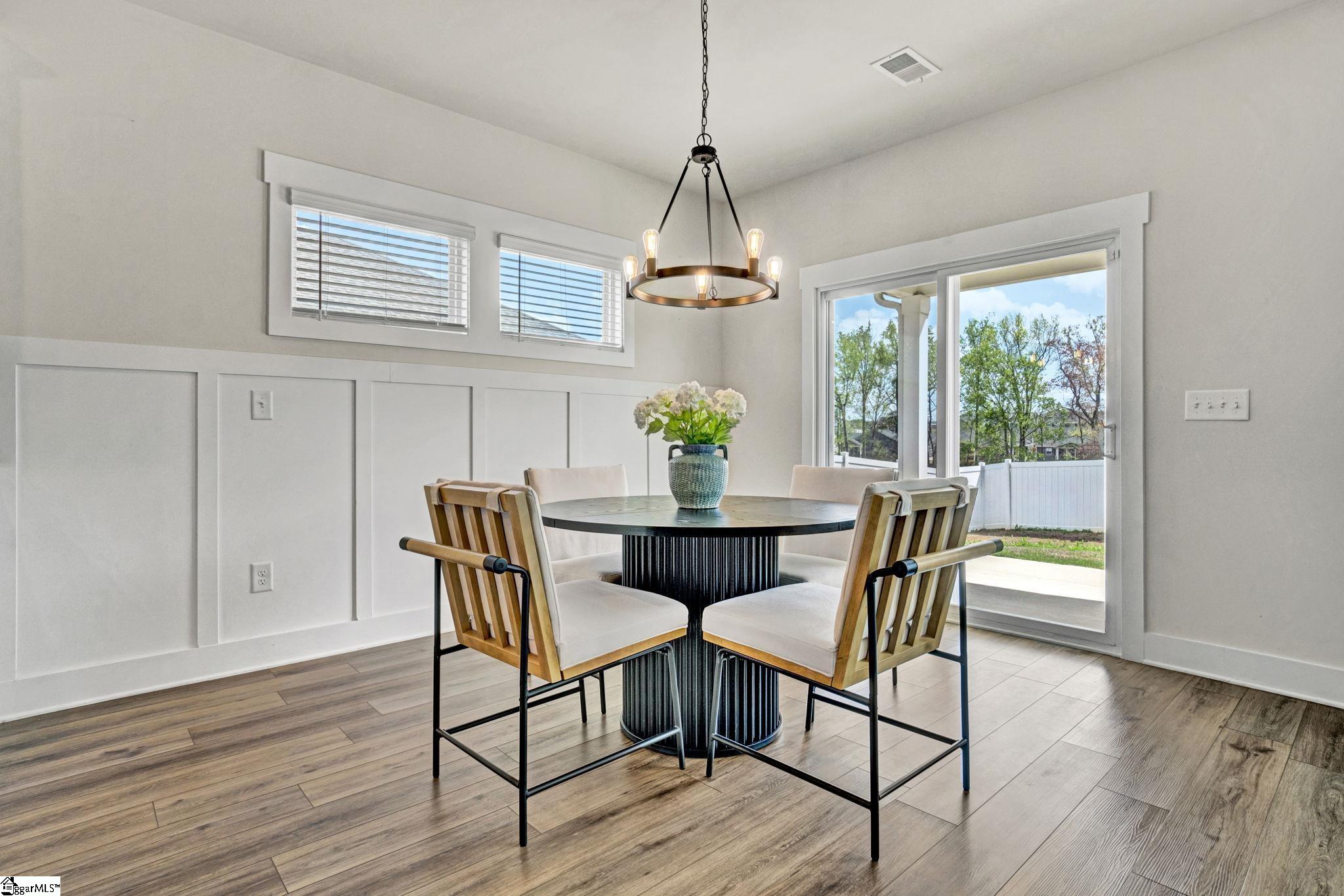 404 Roderick Lane