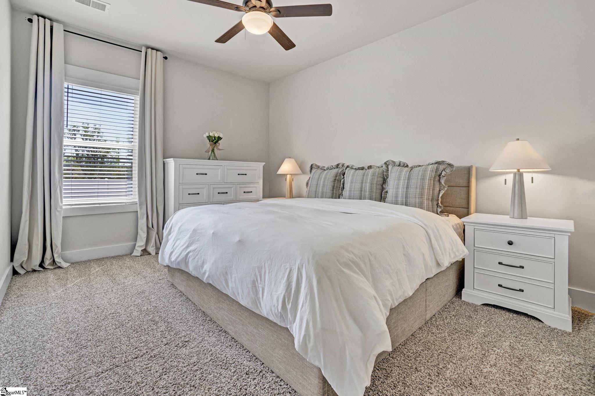 404 Roderick Lane