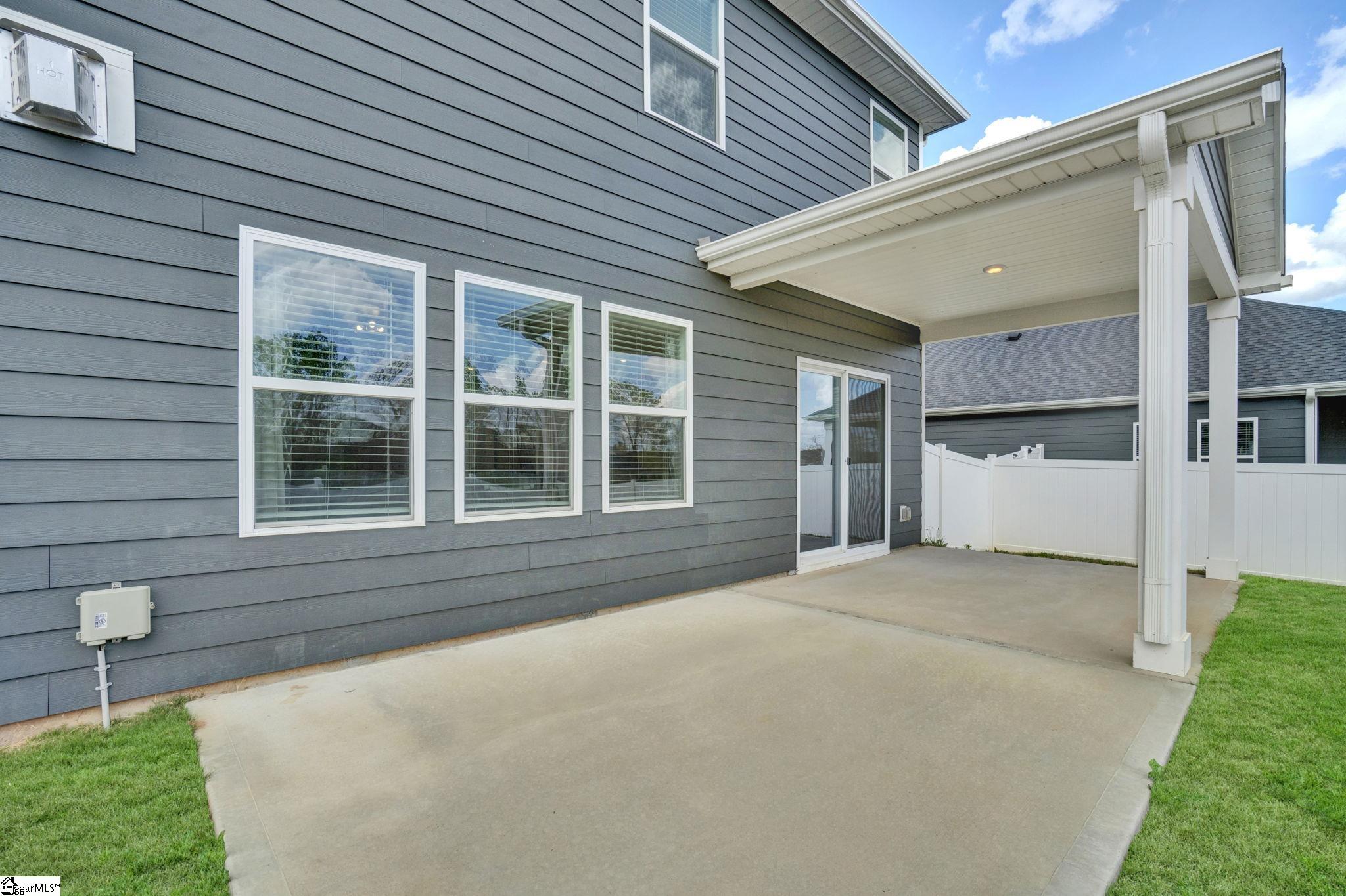 404 Roderick Lane
