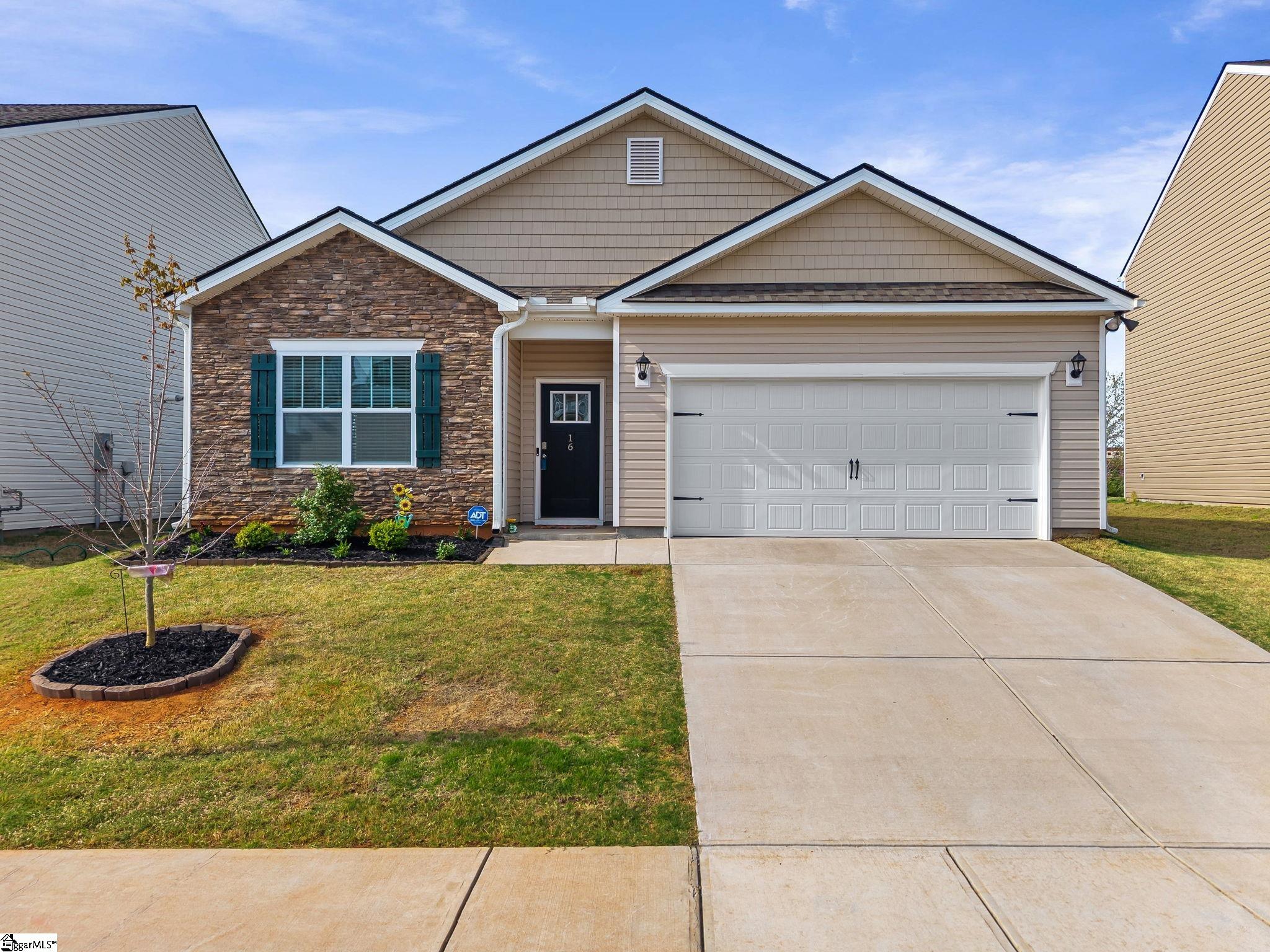16 Oak Edge Lane