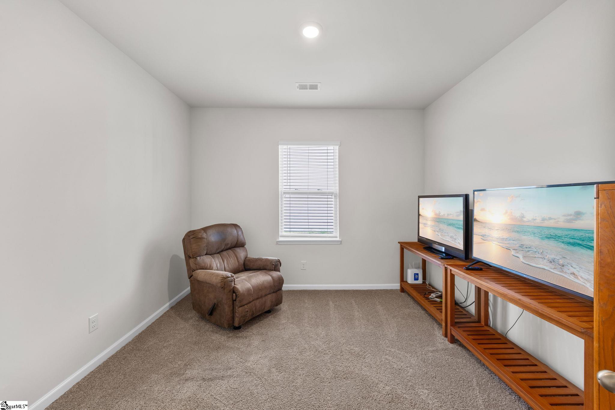 16 Oak Edge Lane