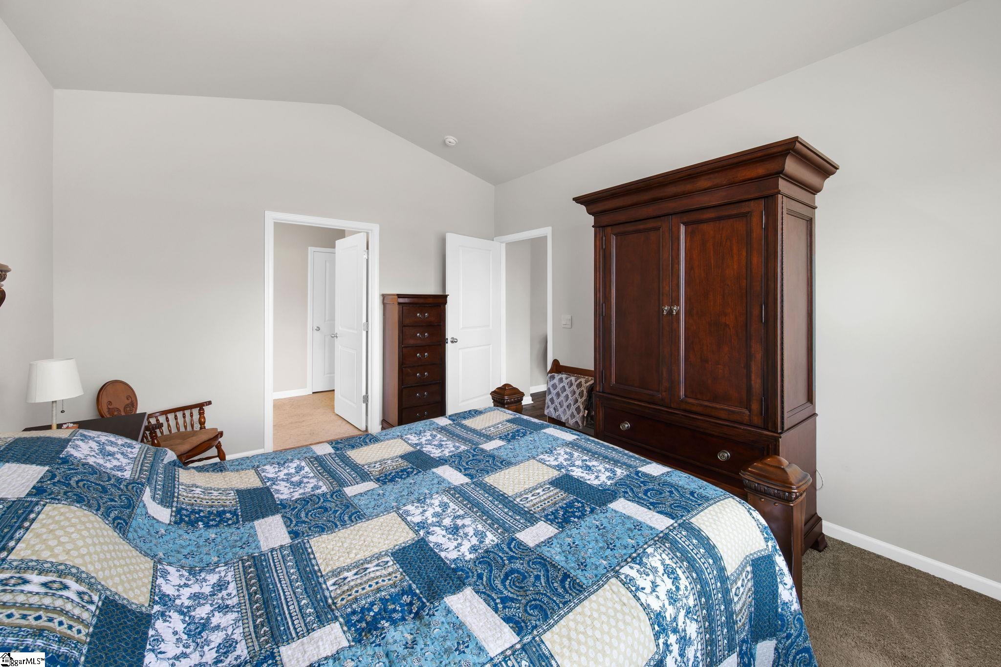 16 Oak Edge Lane