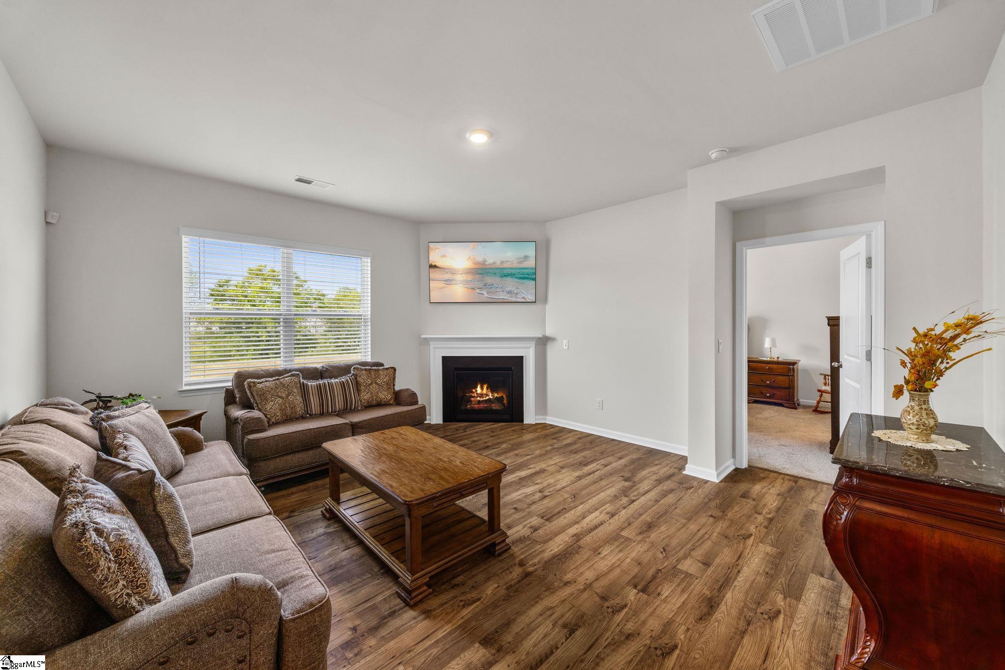 16 Oak Edge Lane