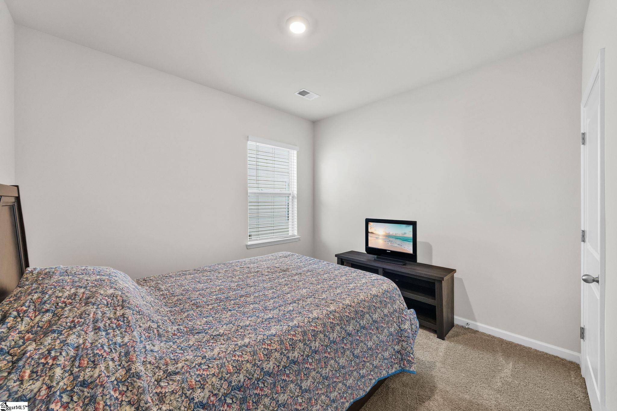 16 Oak Edge Lane