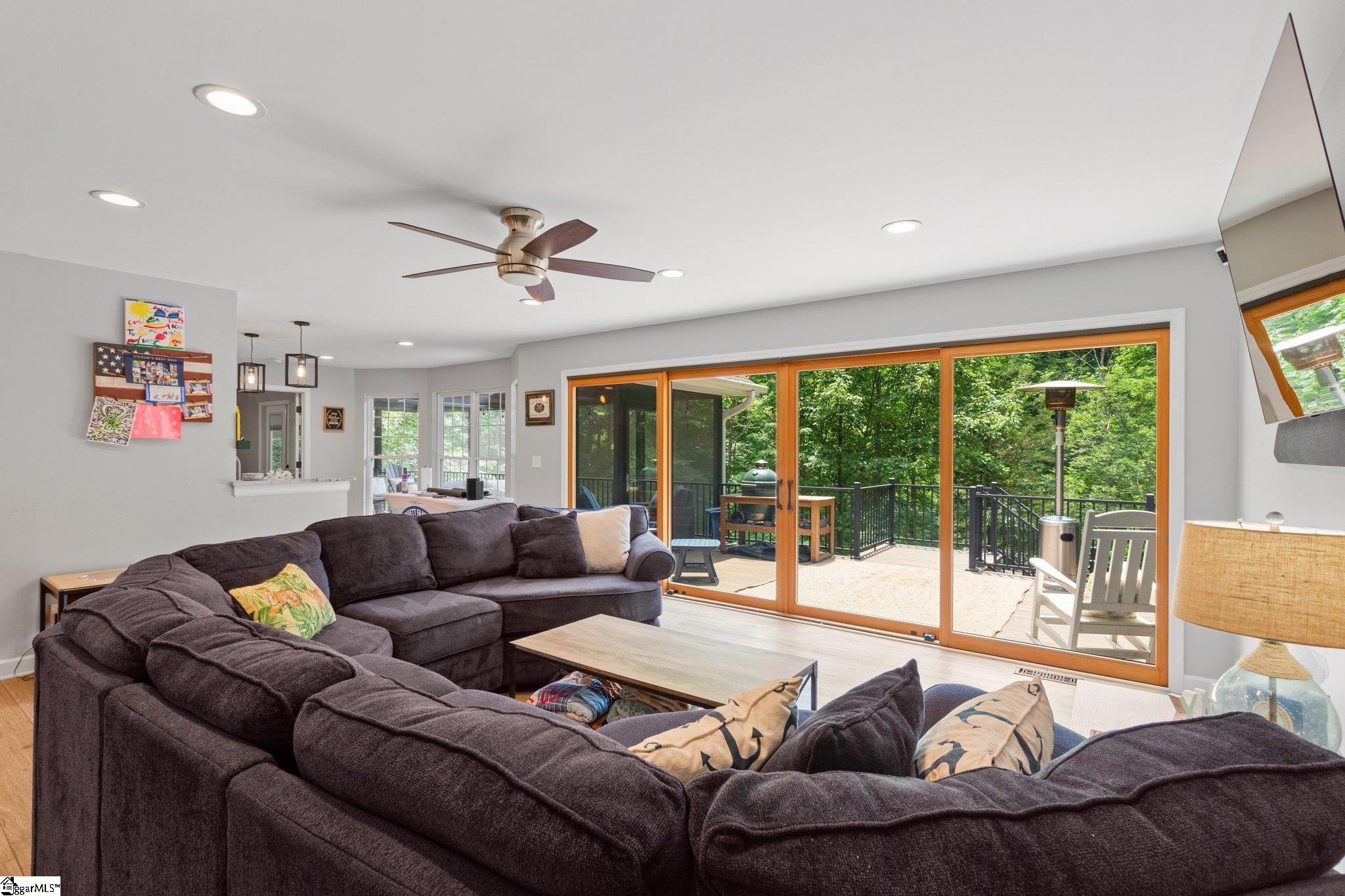 322 Shorecrest Drive