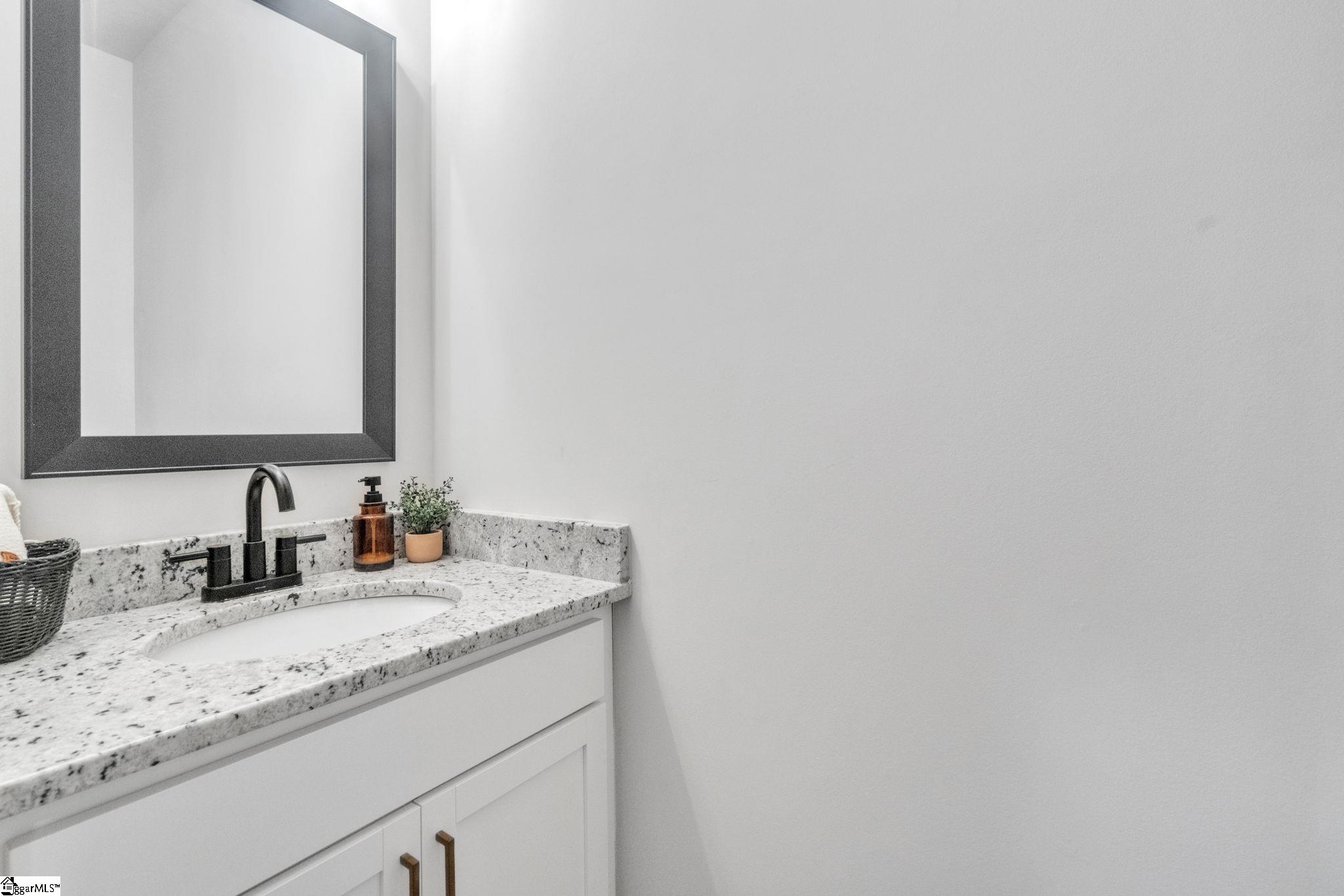 110 Bonaire Pt Point