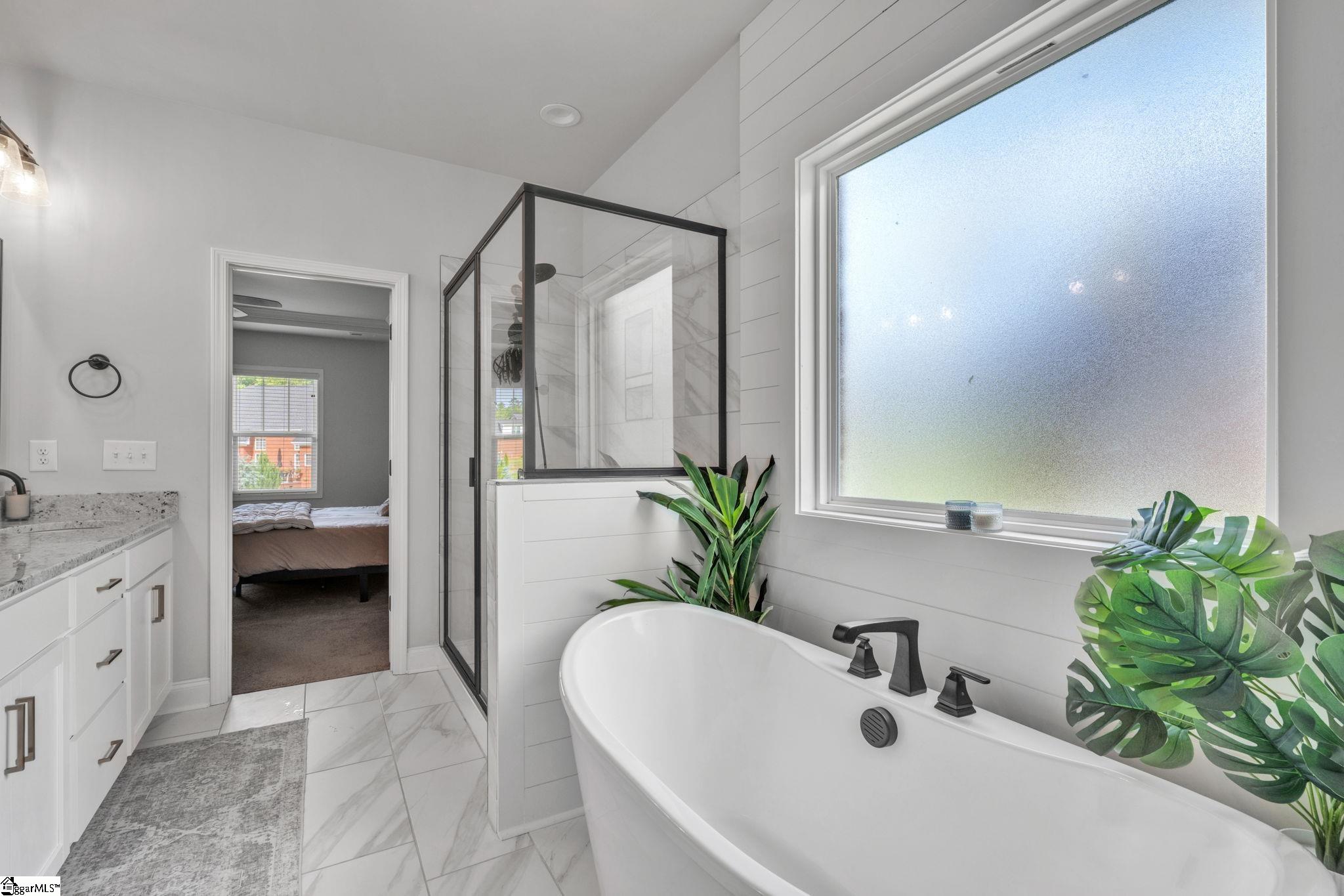 110 Bonaire Pt Point