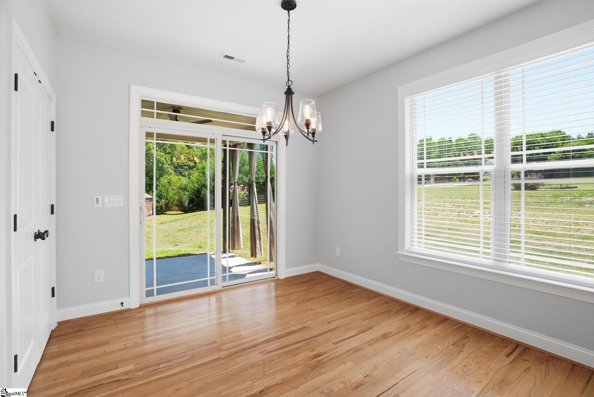 44 Crossland Way