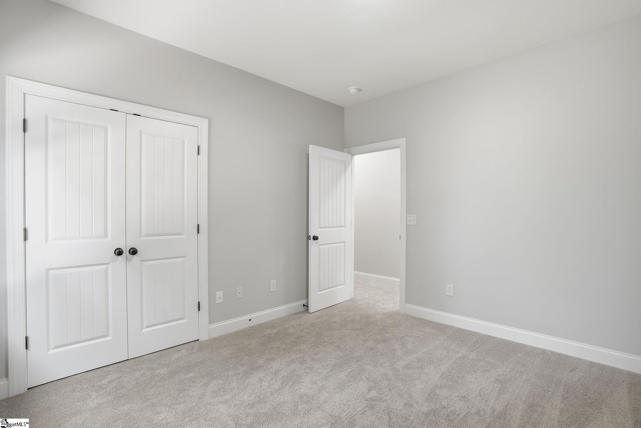 44 Crossland Way