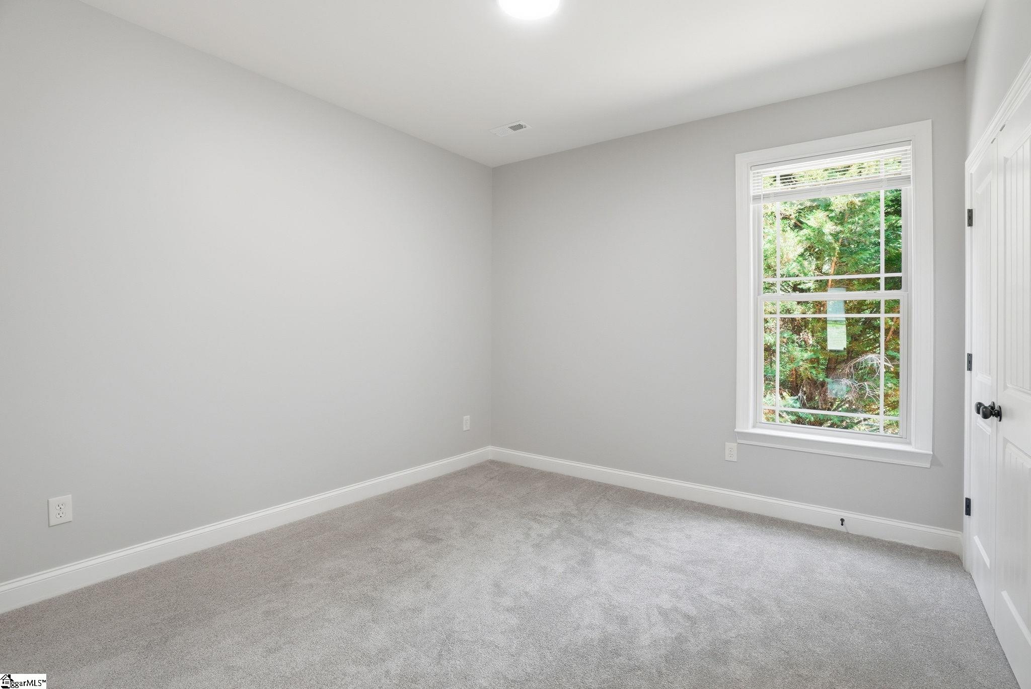 44 Crossland Way