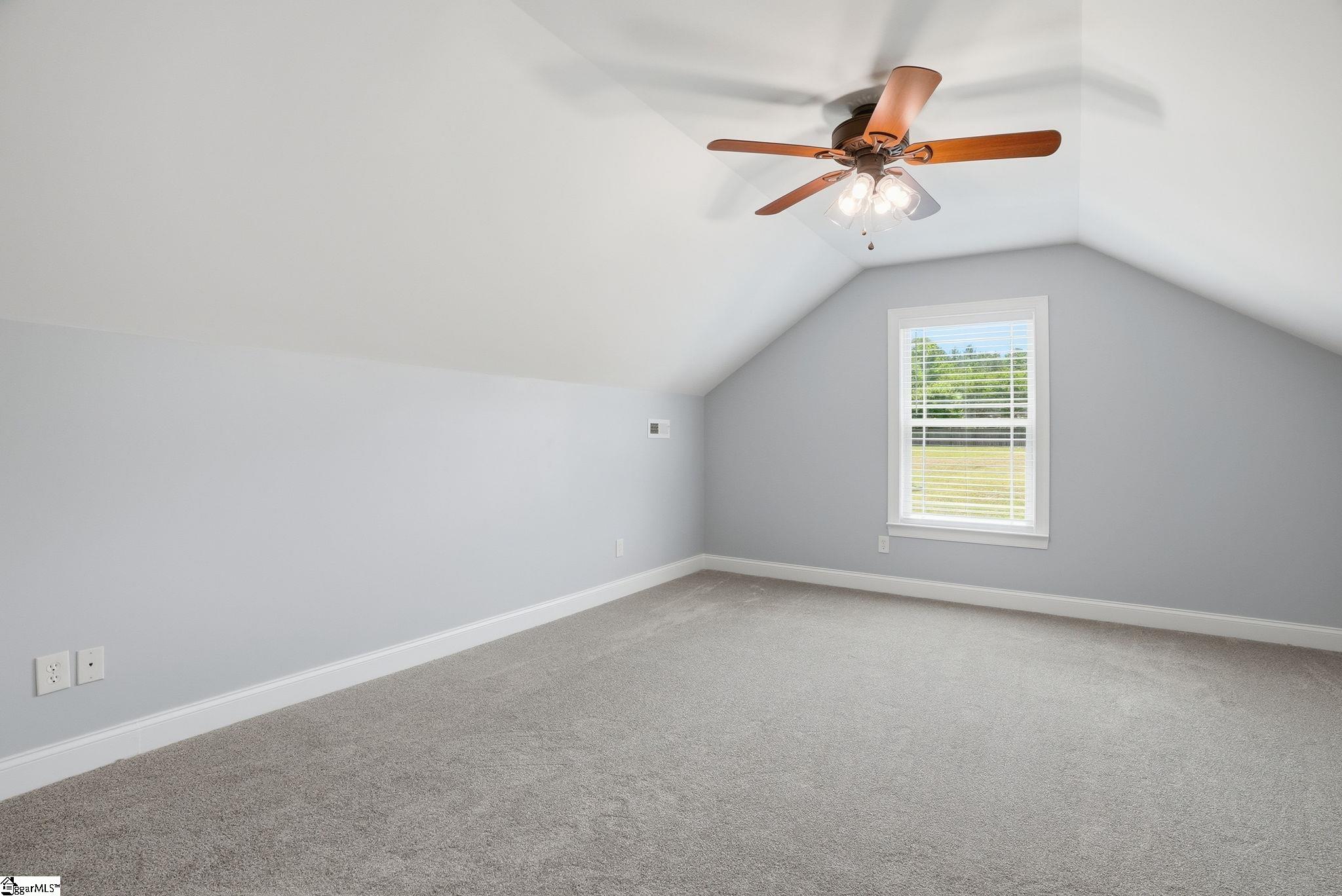 44 Crossland Way