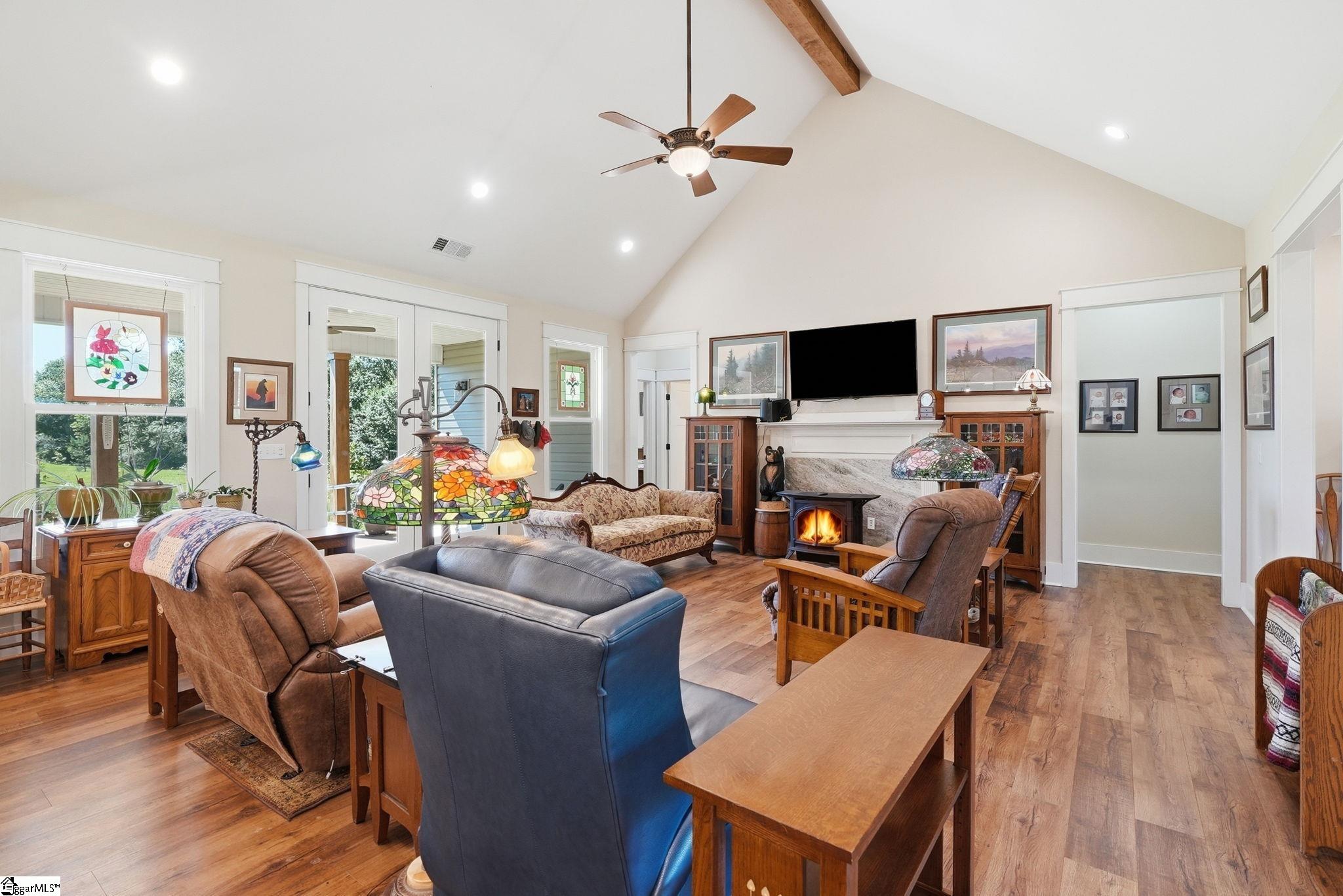 216 Burnt Tanyard Road
