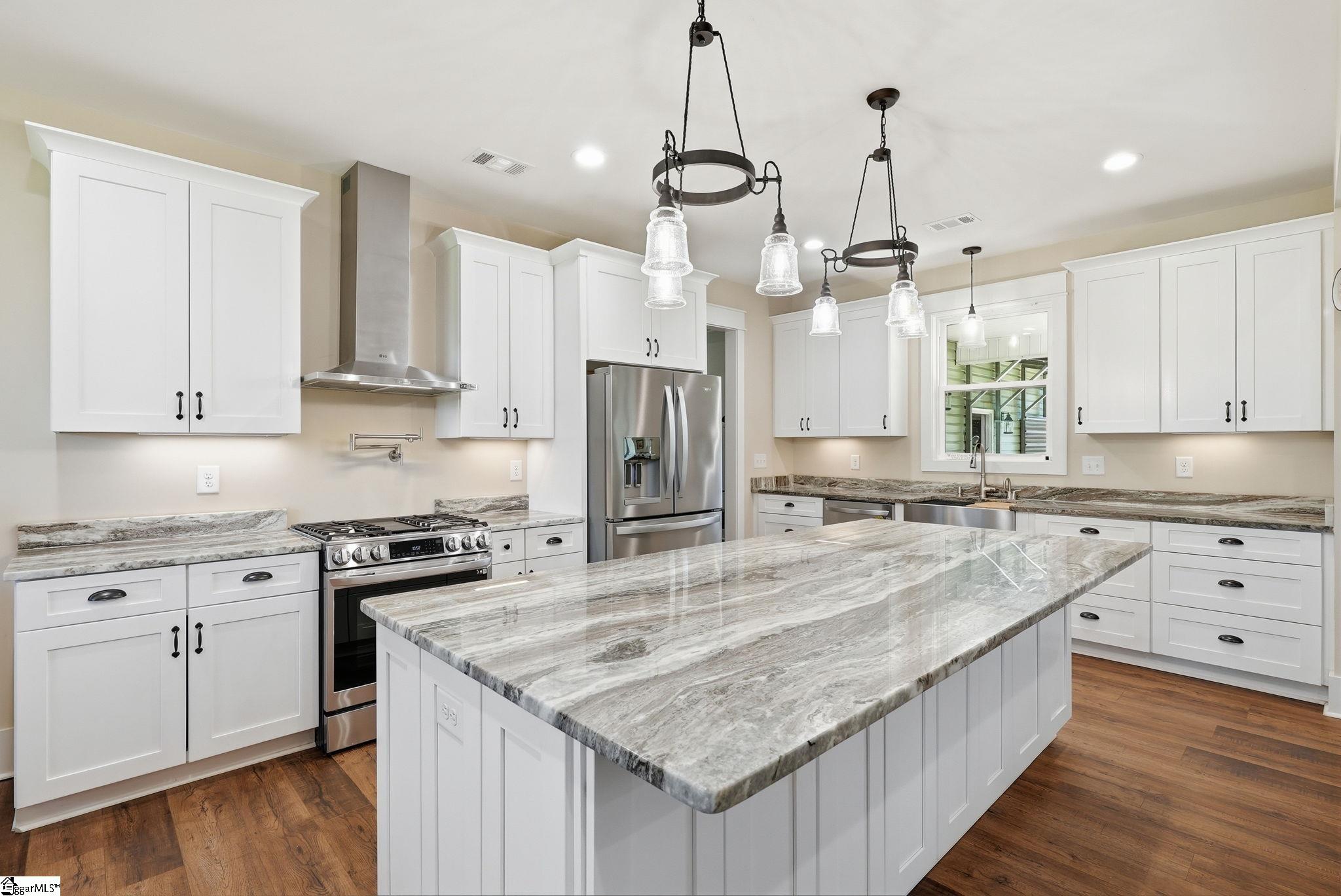 216 Burnt Tanyard Road