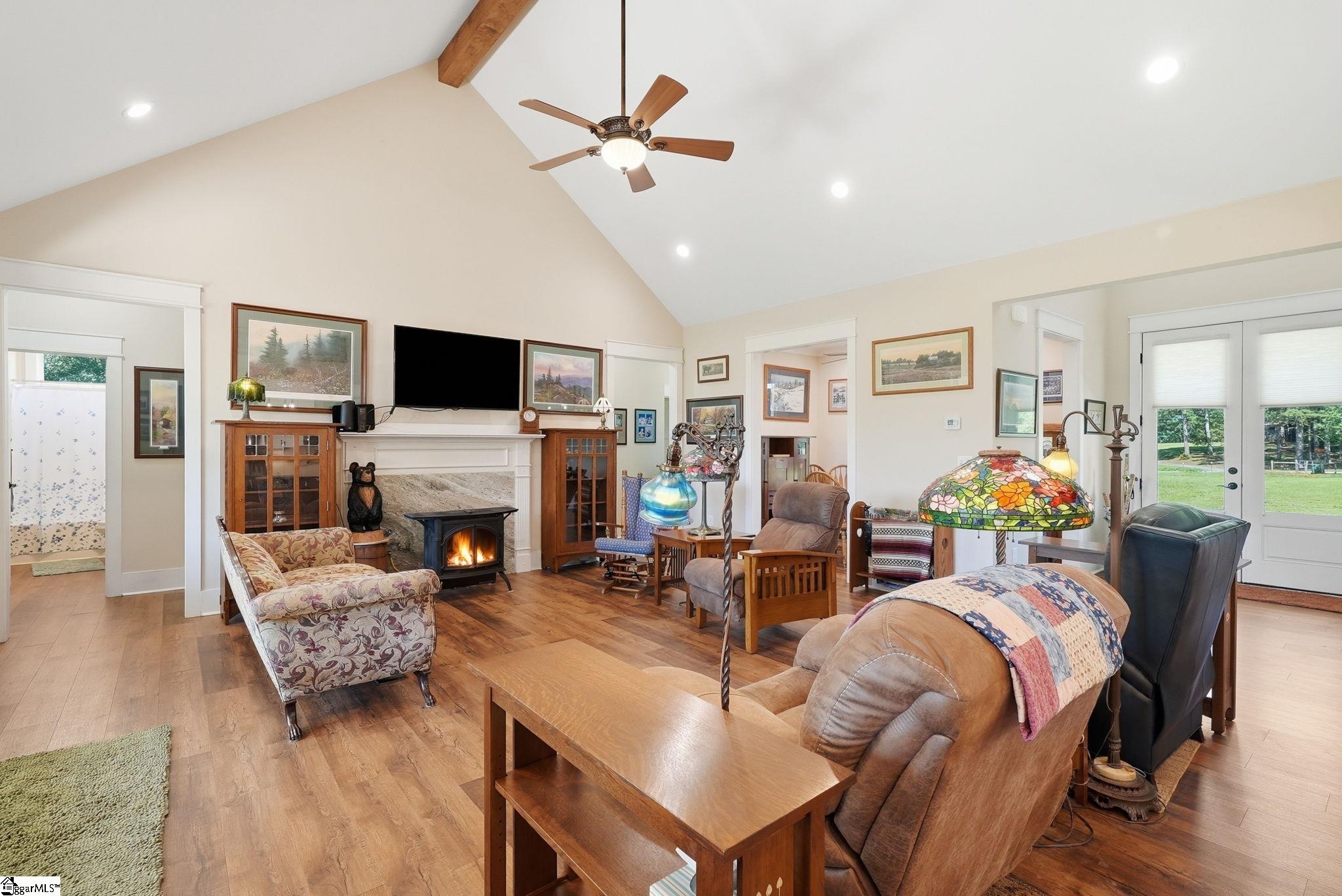 216 Burnt Tanyard Road