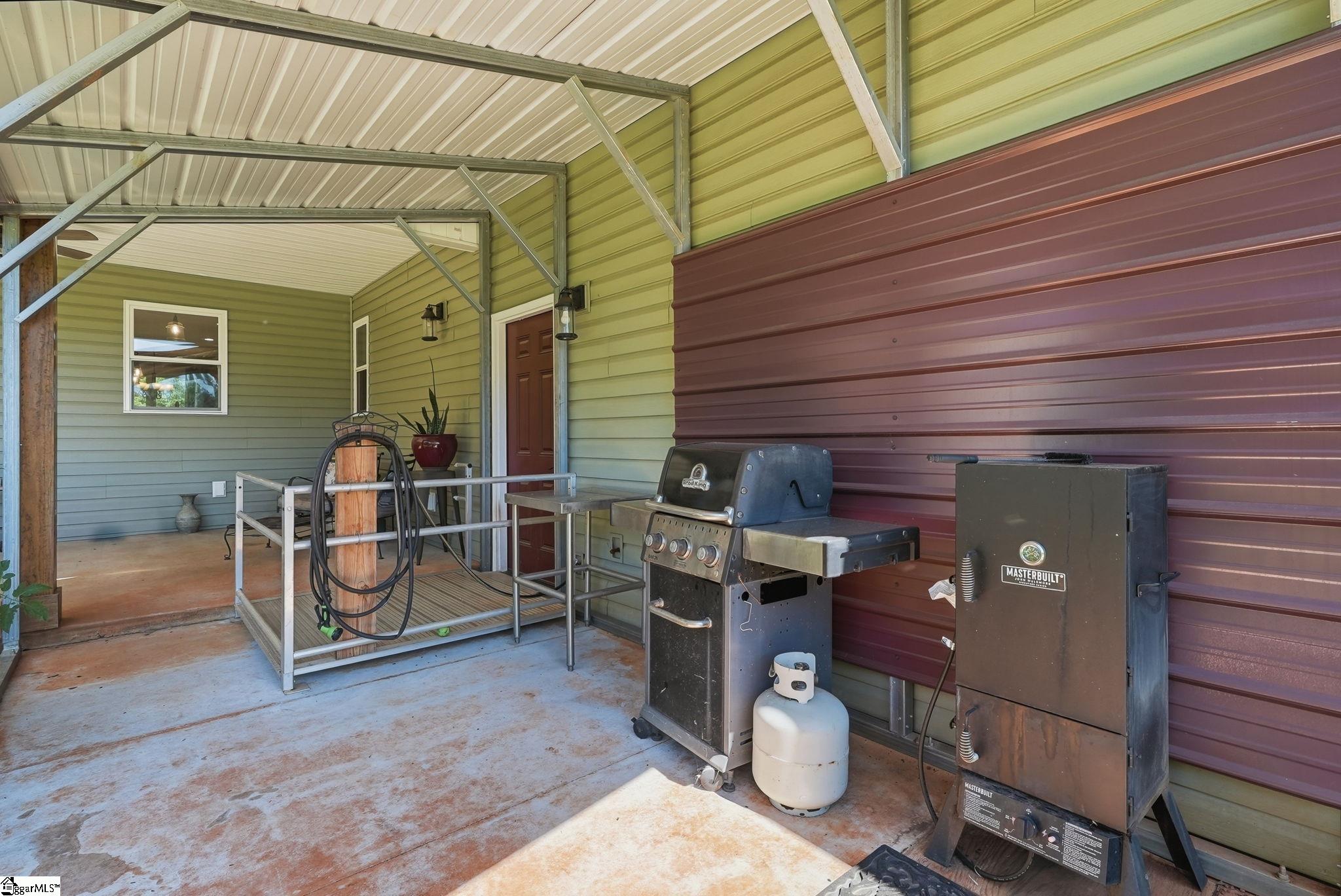 216 Burnt Tanyard Road