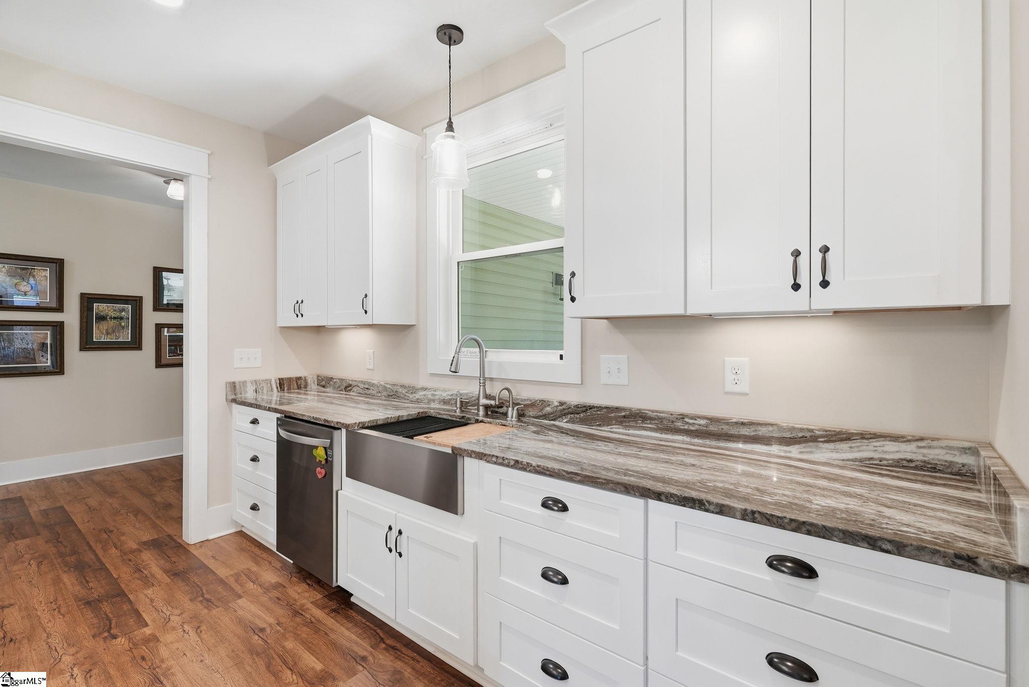 216 Burnt Tanyard Road