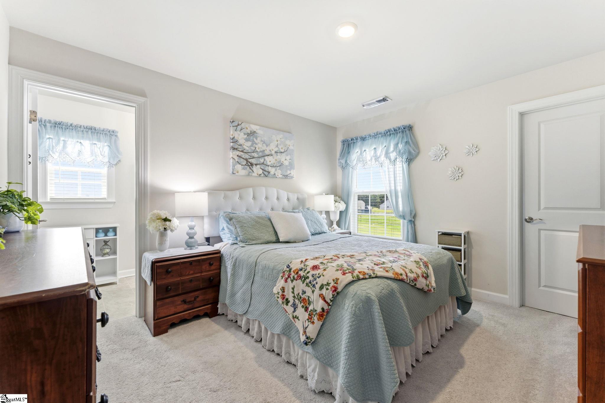 208 Isleview Place