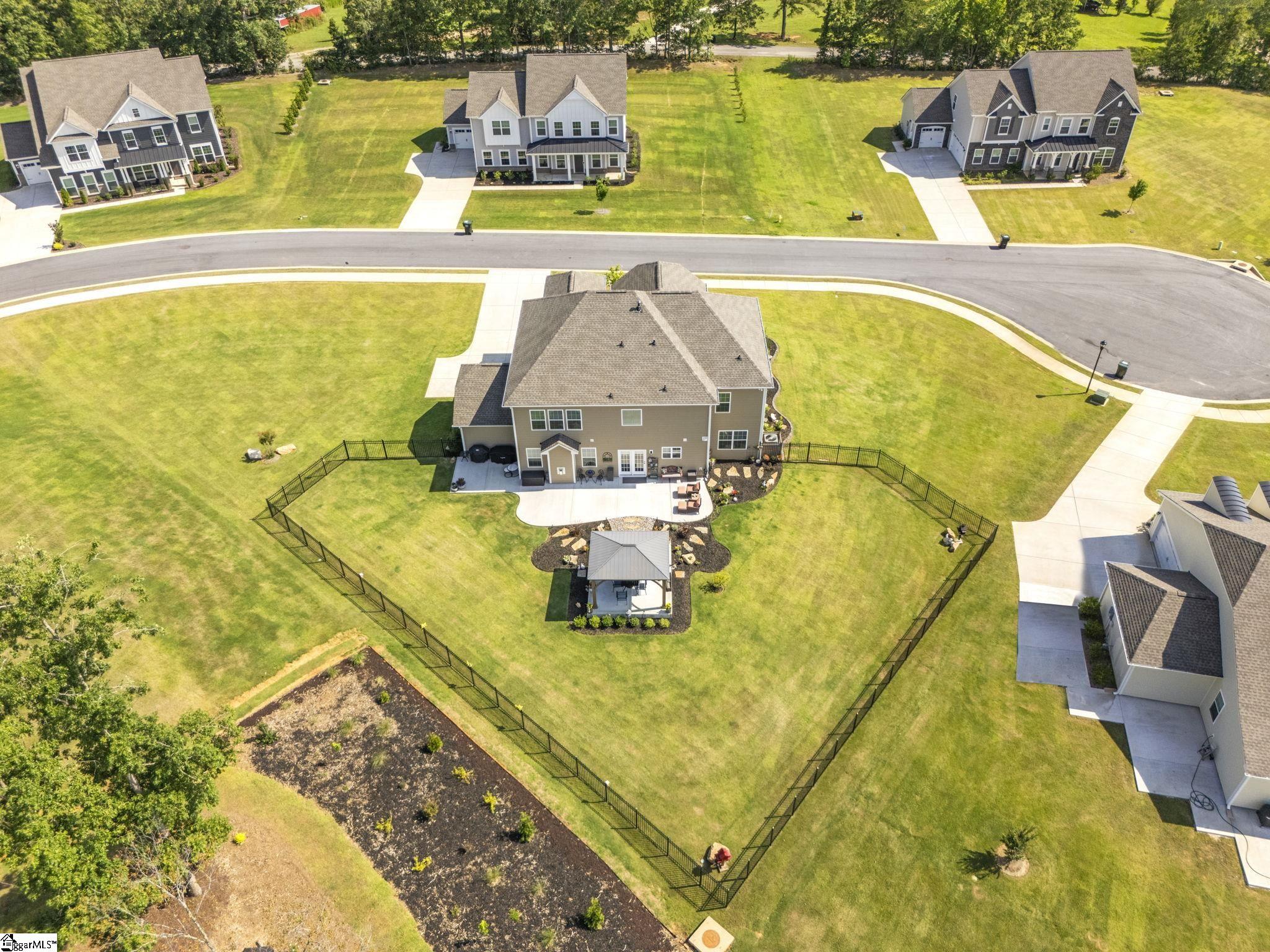 208 Isleview Place
