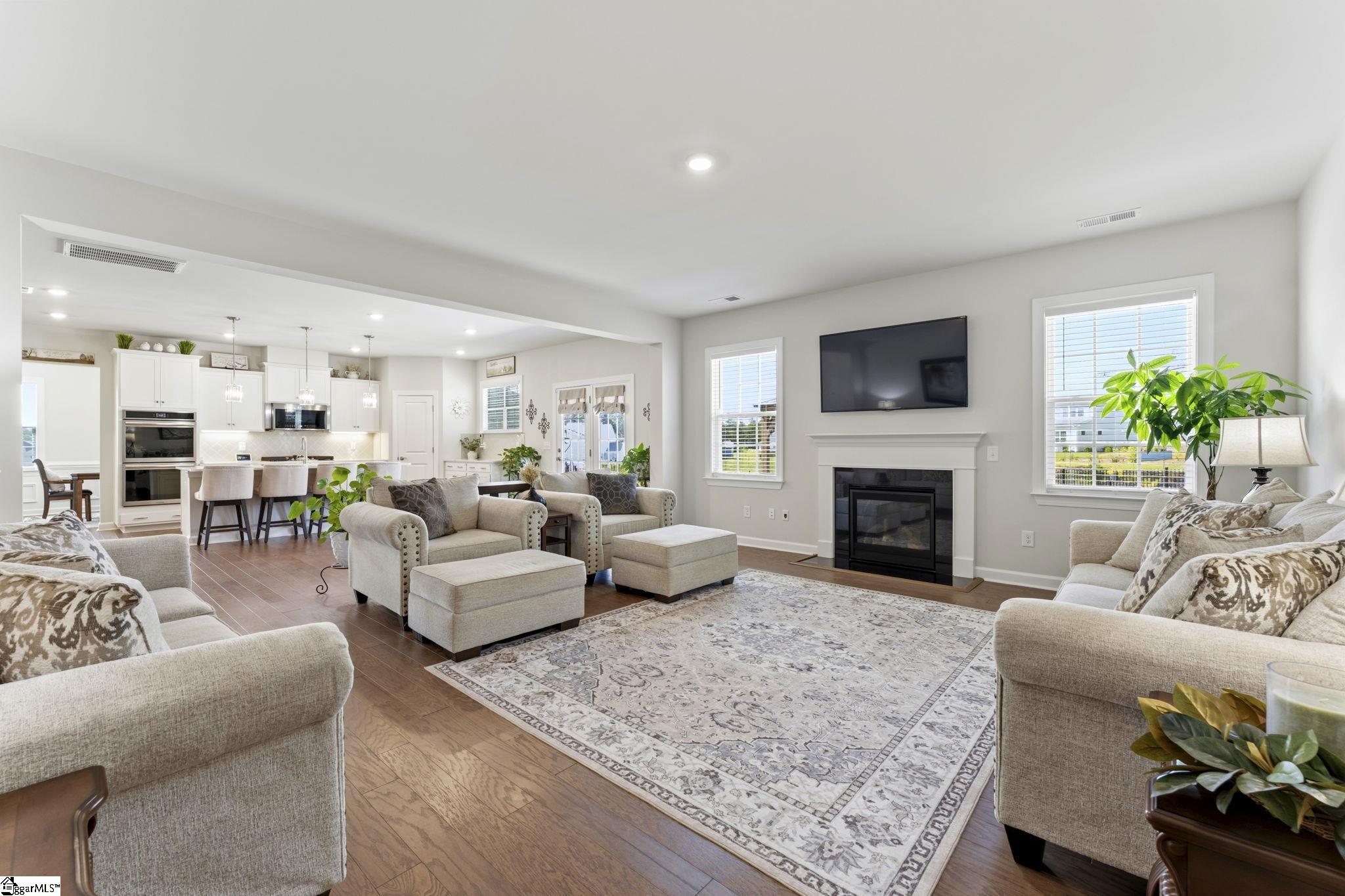 208 Isleview Place