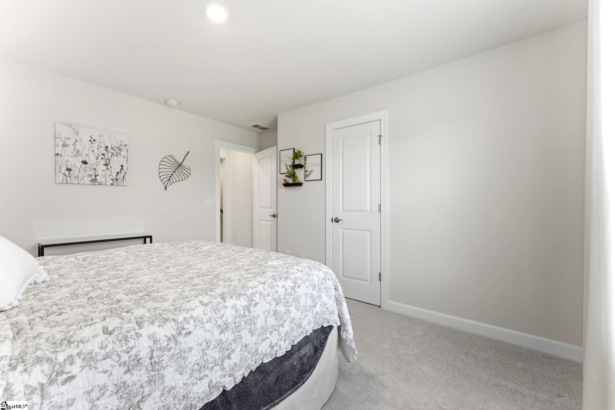 208 Isleview Place