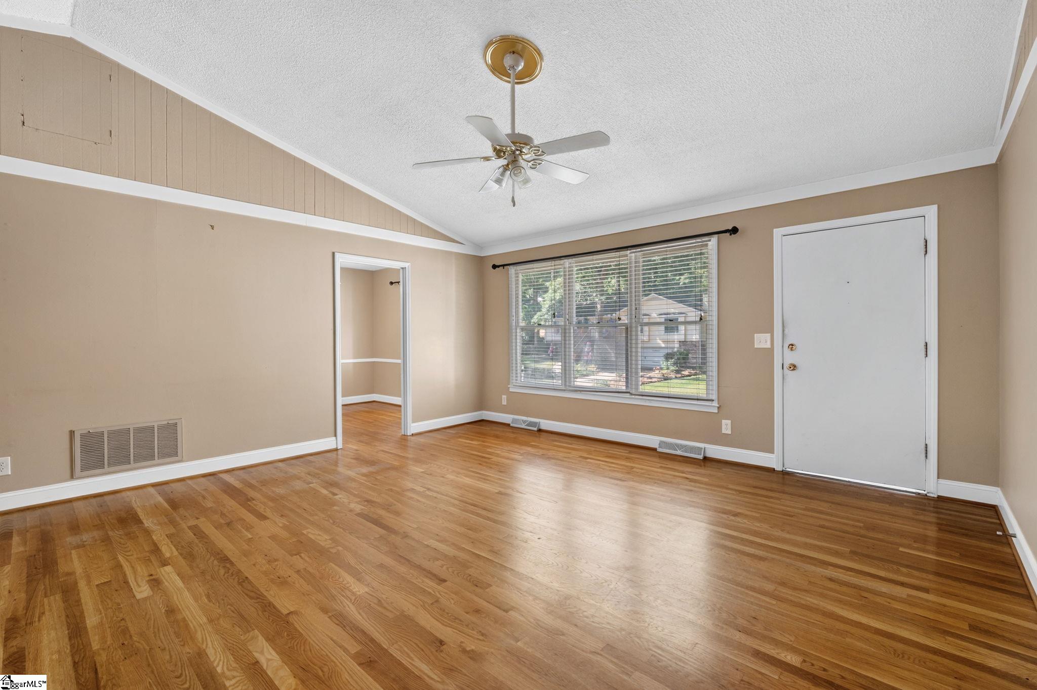 210 Saratoga Drive
