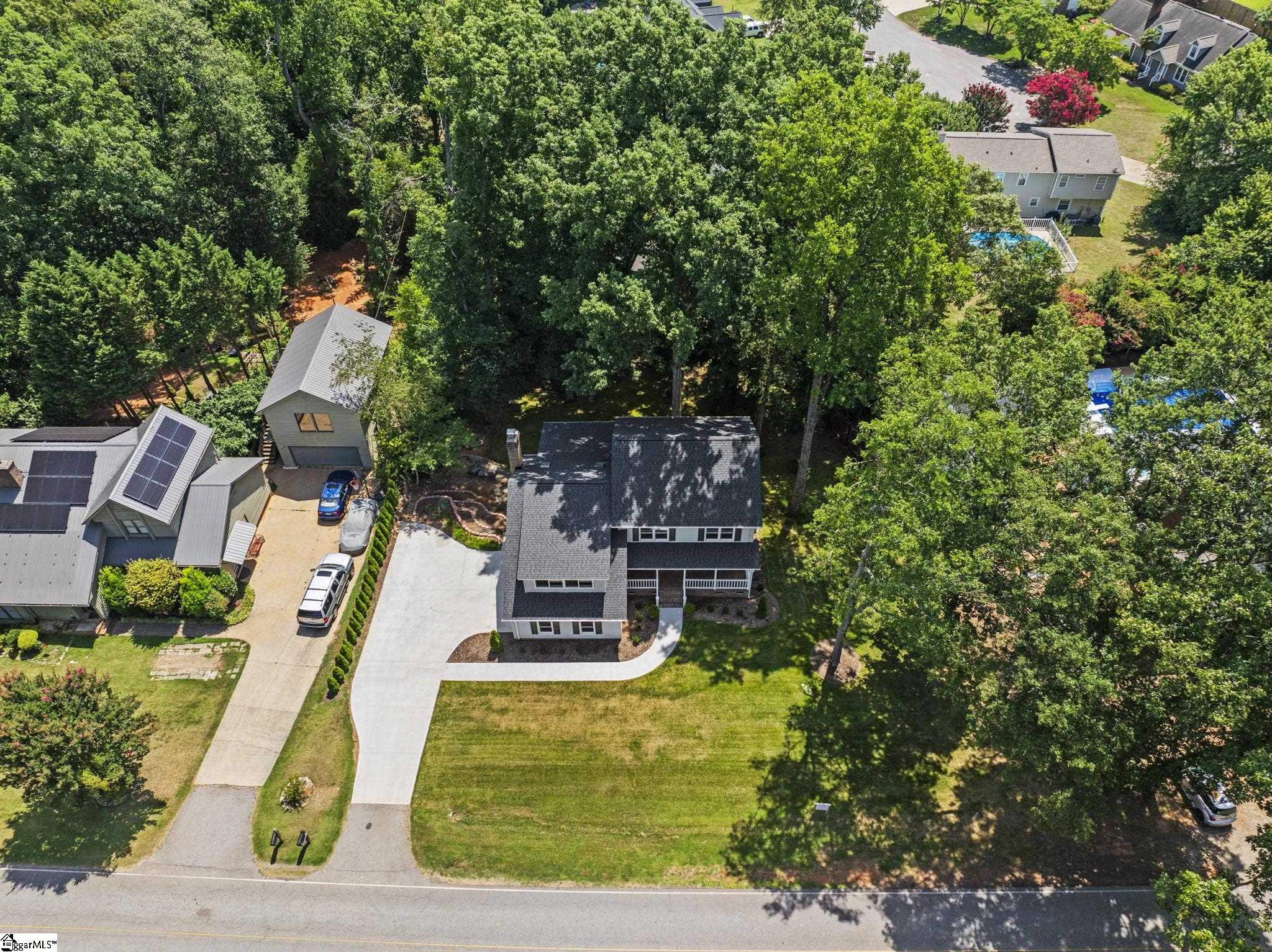 414 Phillips Lane
