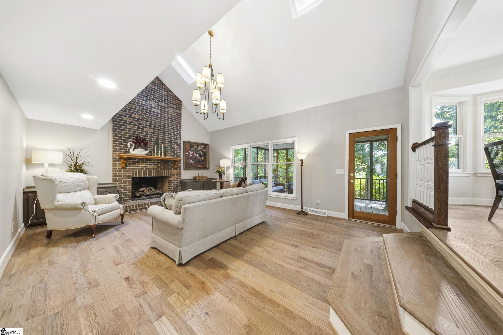 414 Phillips Lane