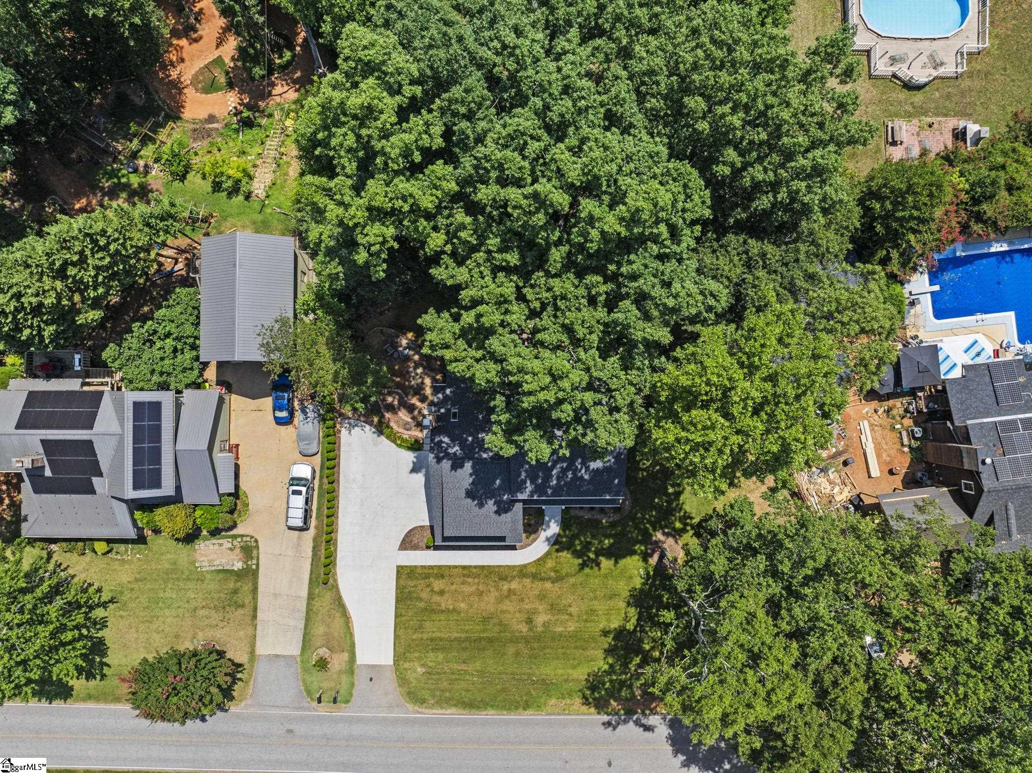 414 Phillips Lane