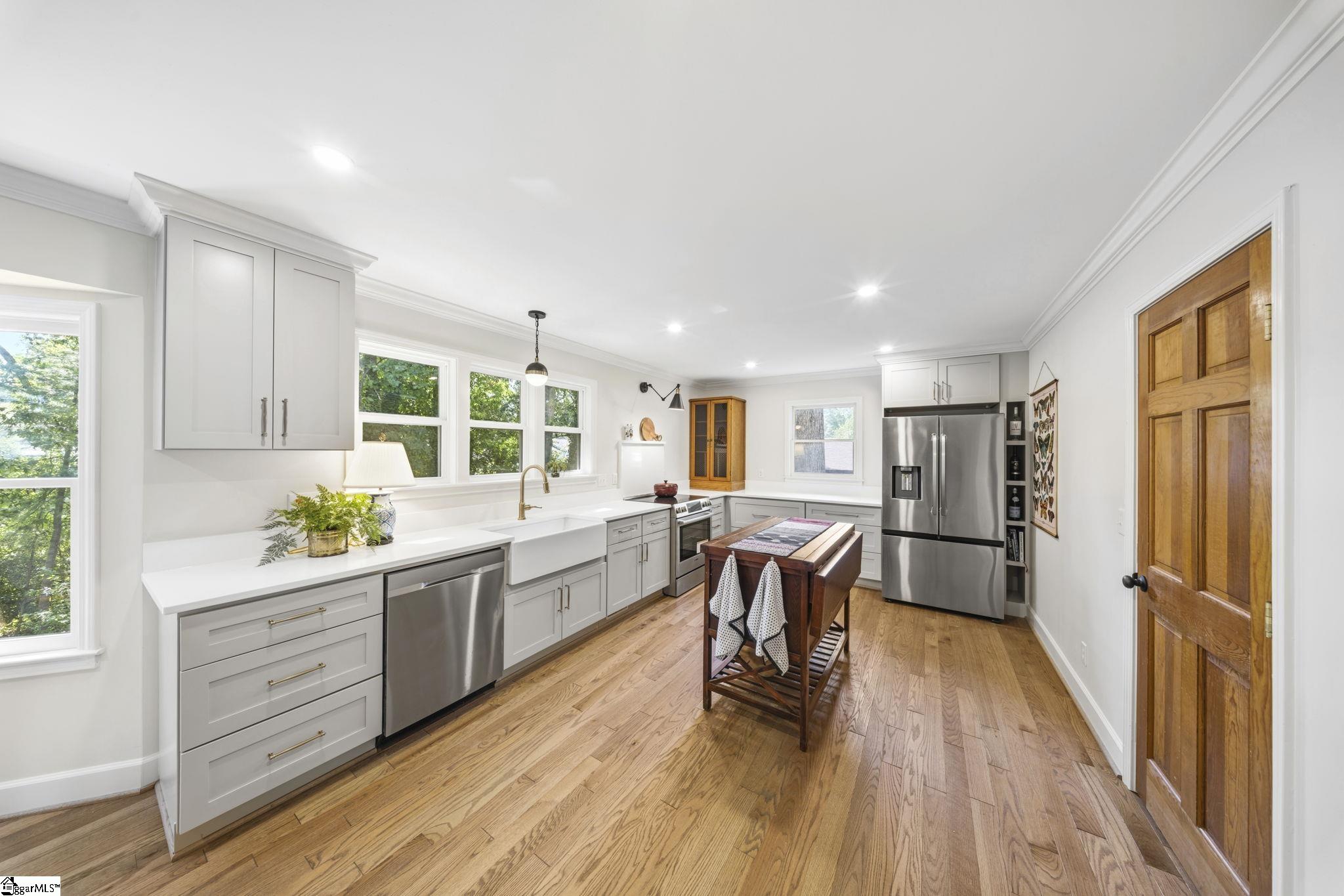 414 Phillips Lane