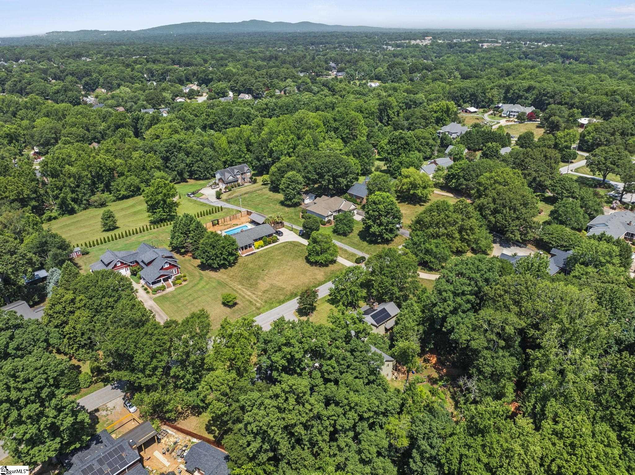 414 Phillips Lane