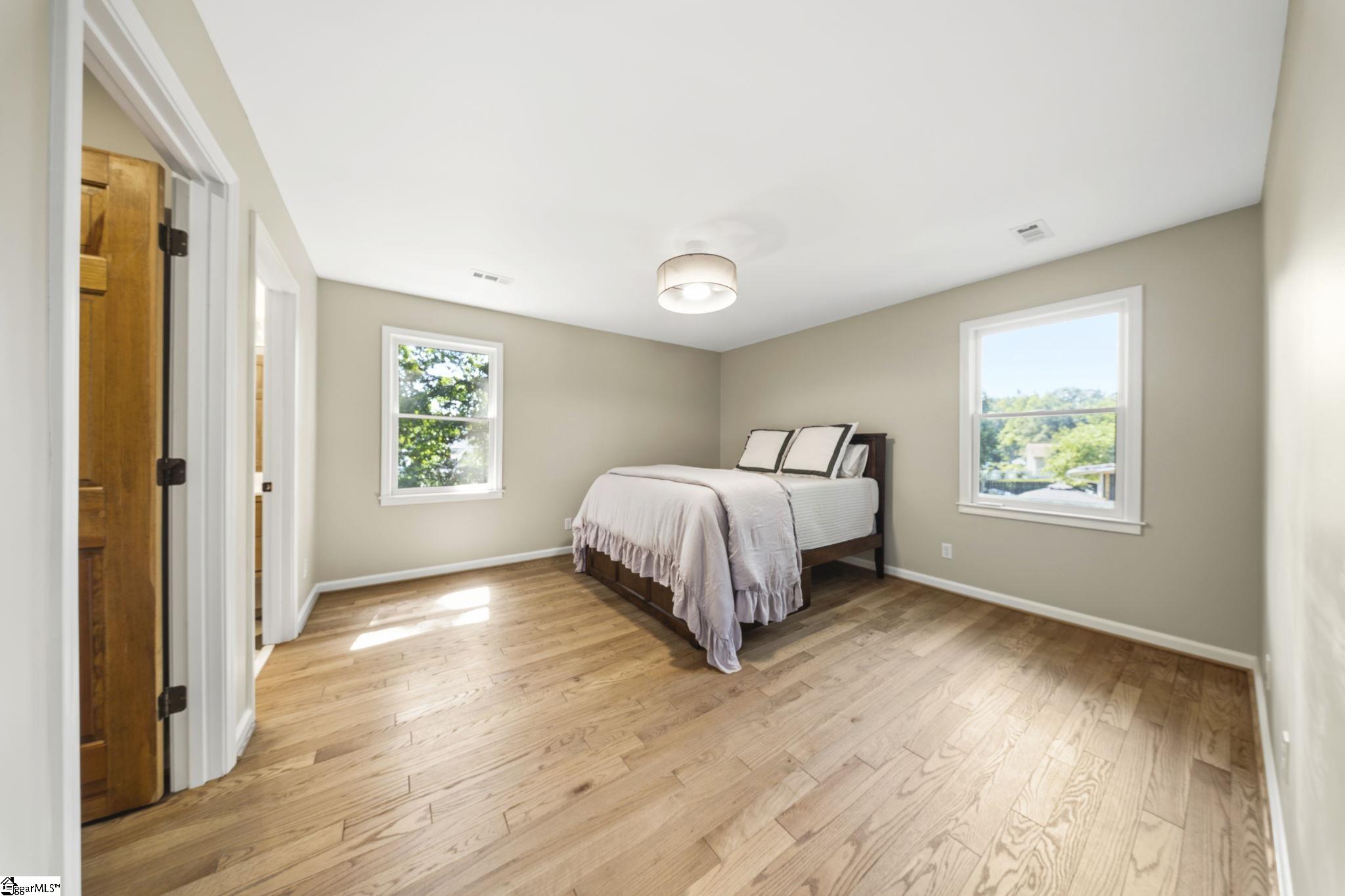414 Phillips Lane