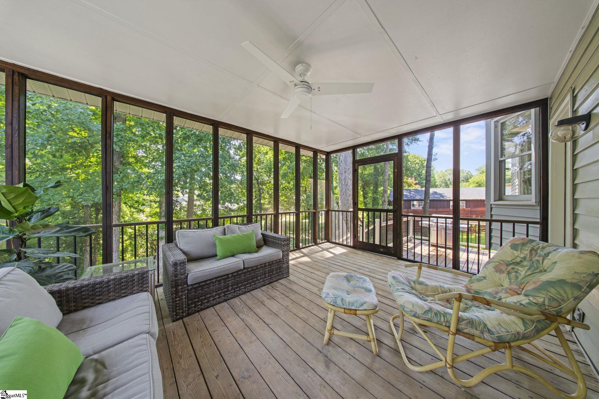 414 Phillips Lane