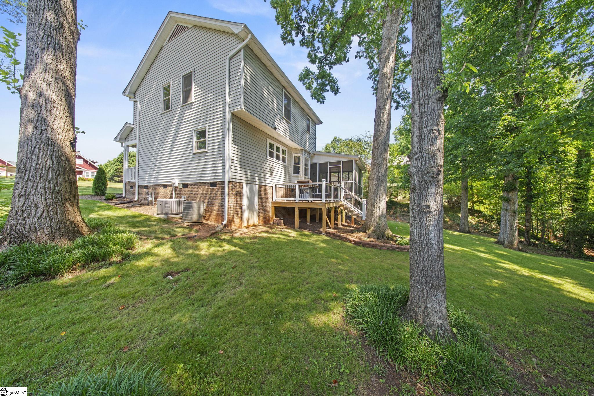 414 Phillips Lane