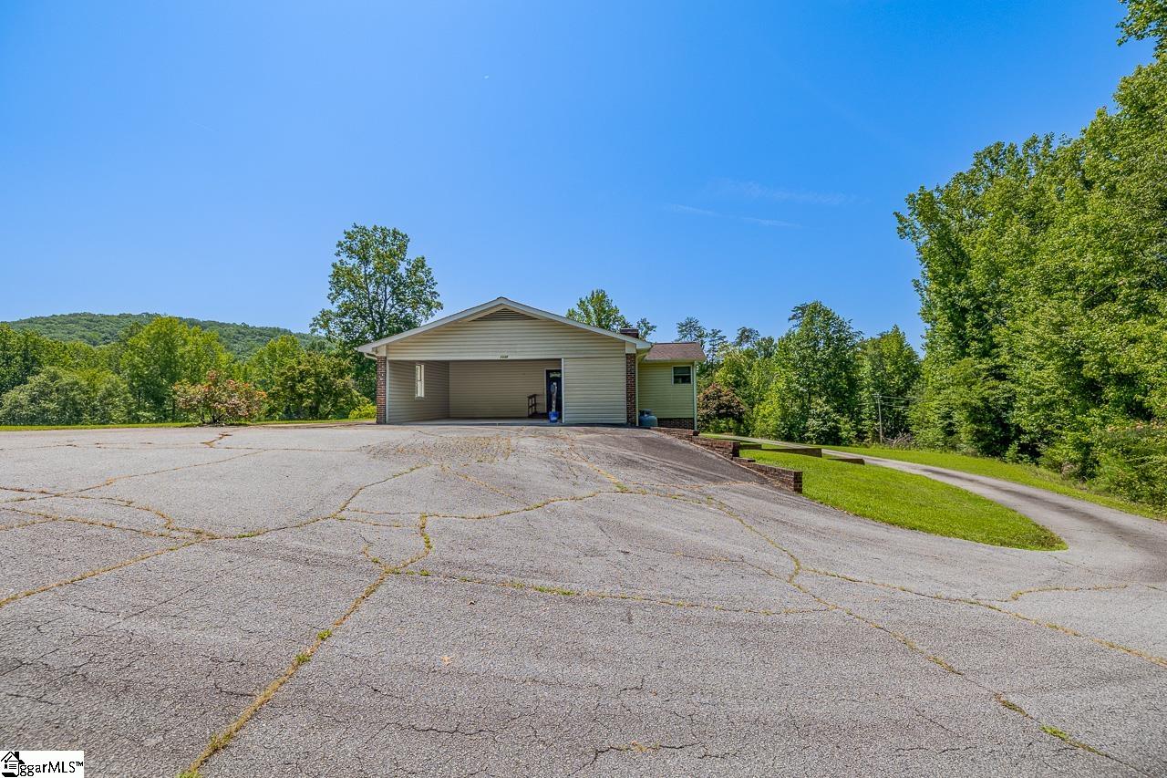 1038 Rhymes Lane