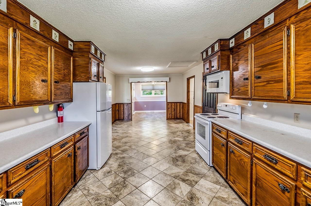 1038 Rhymes Lane