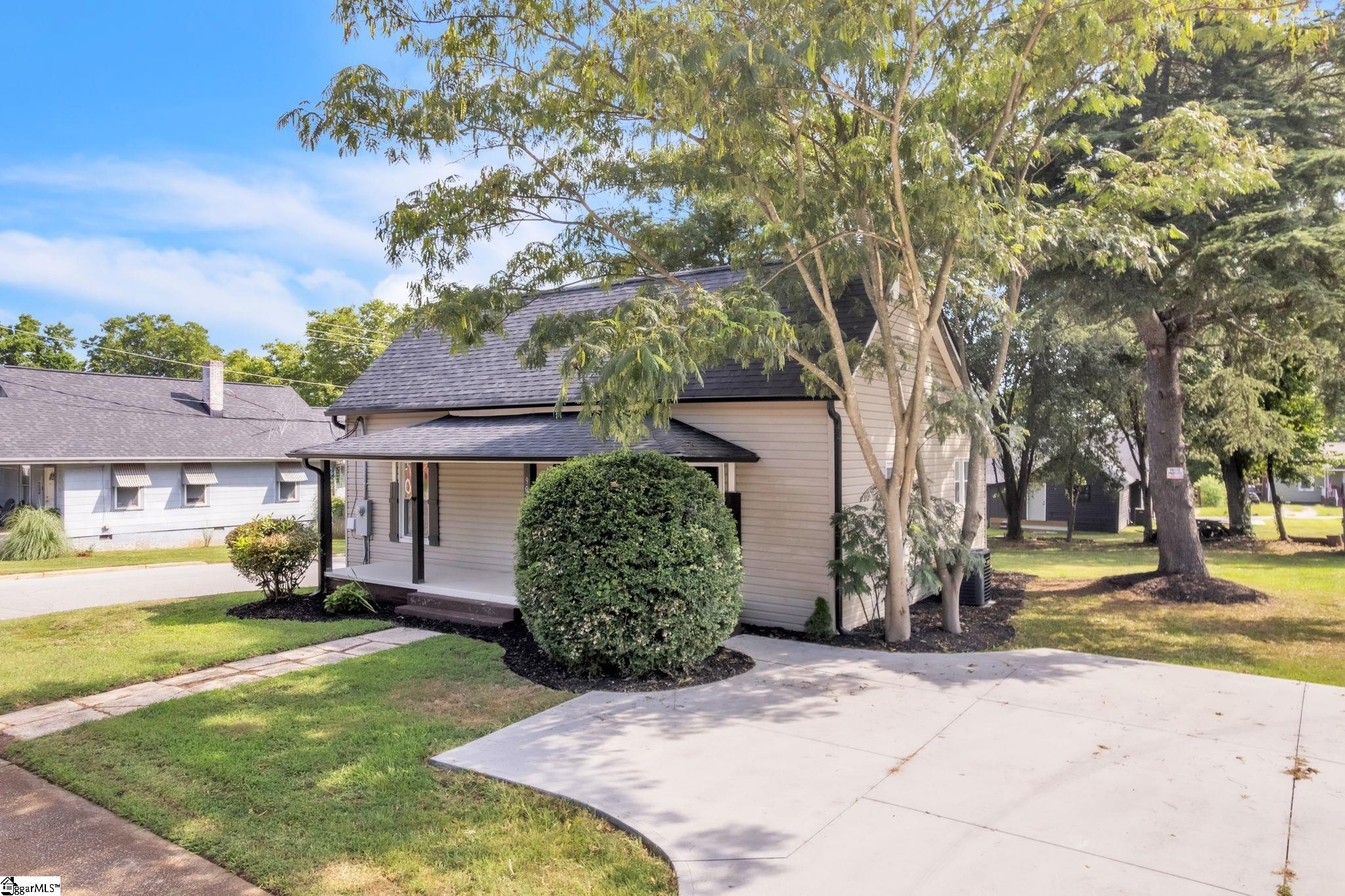 901 S 5th Street