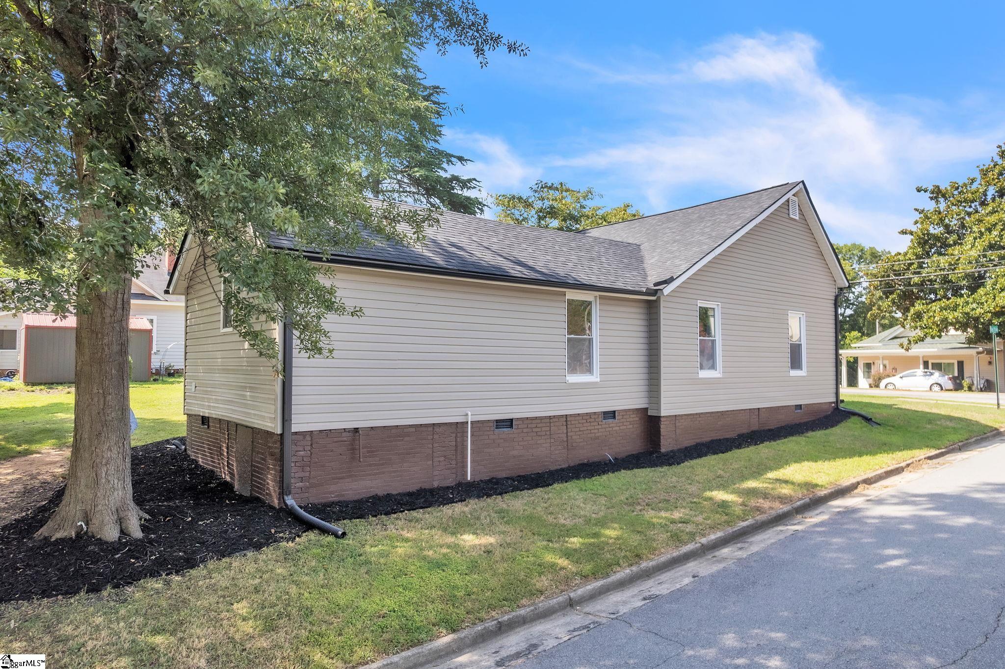 901 S 5th Street